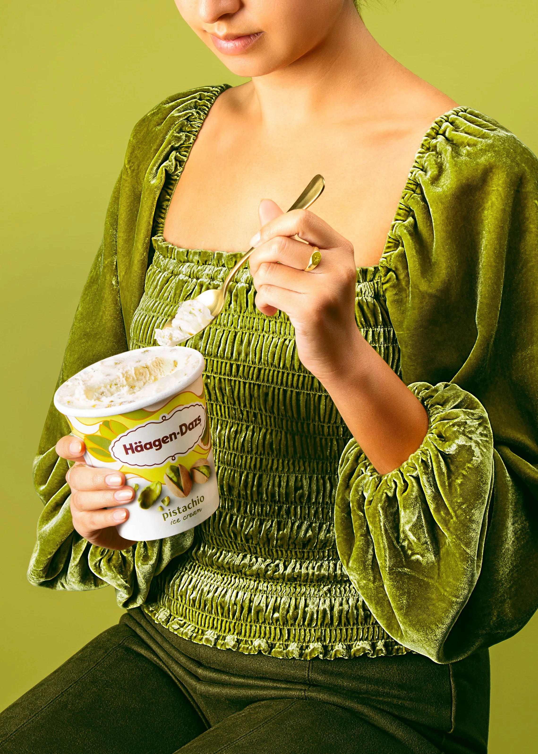 Image 3 CDG_Portfolio_HaagenDazs_LifeStyle FPO 4_skinny.jpg