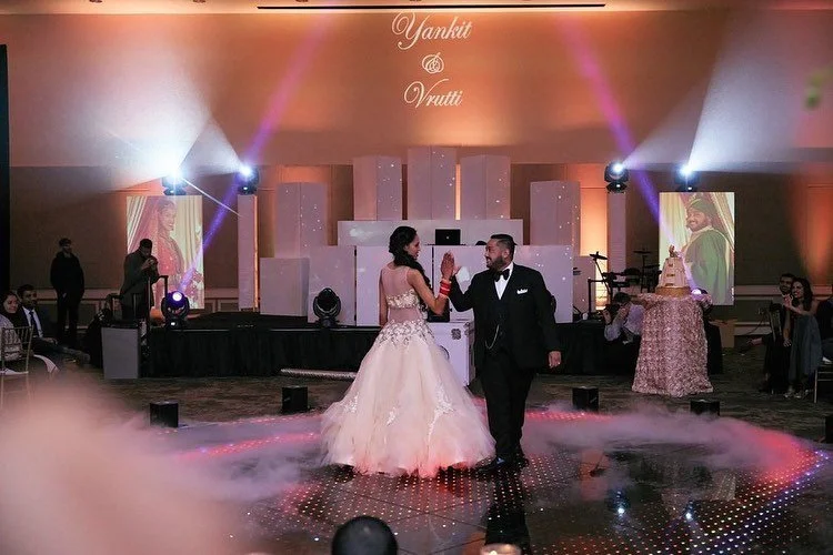 Vrutti &amp; Yankit: Reception night
Clarence brown center
Cartersville, Ga

@revelentertainment
@siddkelvision 
@ardour.events 
@abhilasha_event 
@bostonrickshawco 
@lethalrhythmsdj