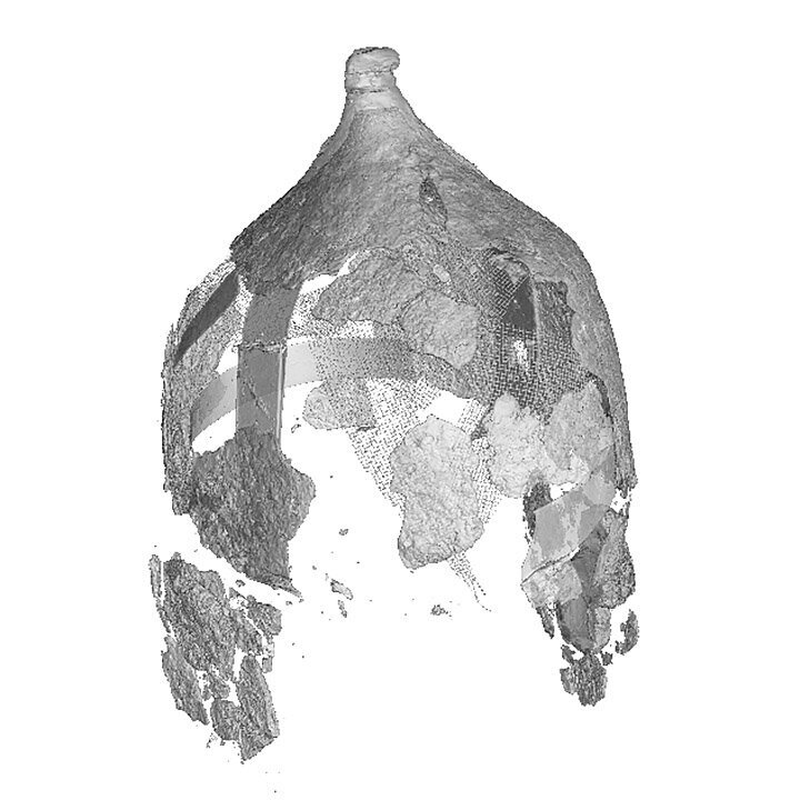  Rendering 3D della tomografia computerizzata di un elmo di Montefortino di Arcevia. Committente: CNRS UMR 8546 AOrOc. ©R.Bernadet  