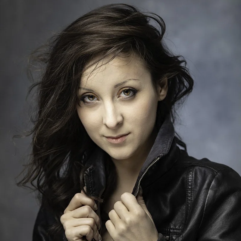 Colleen Lyons.jpg