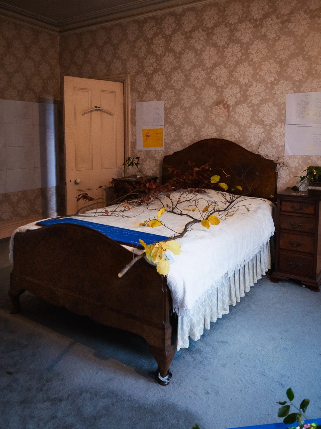 When you discover an art installation around the corner from where you live and your brain can&rsquo;t stop imagining all the portraits that could be taken here! 😂 

An Irish catholic finds solace here in London and opens a doctors surgery based on 