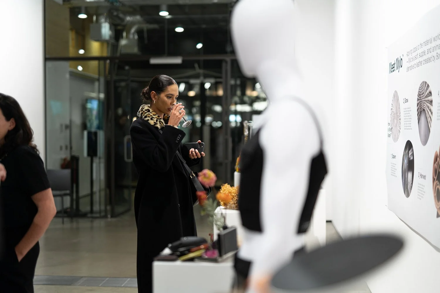 Applied-Utopia-Opening-Reception-Donna-Ford2022-16.jpg