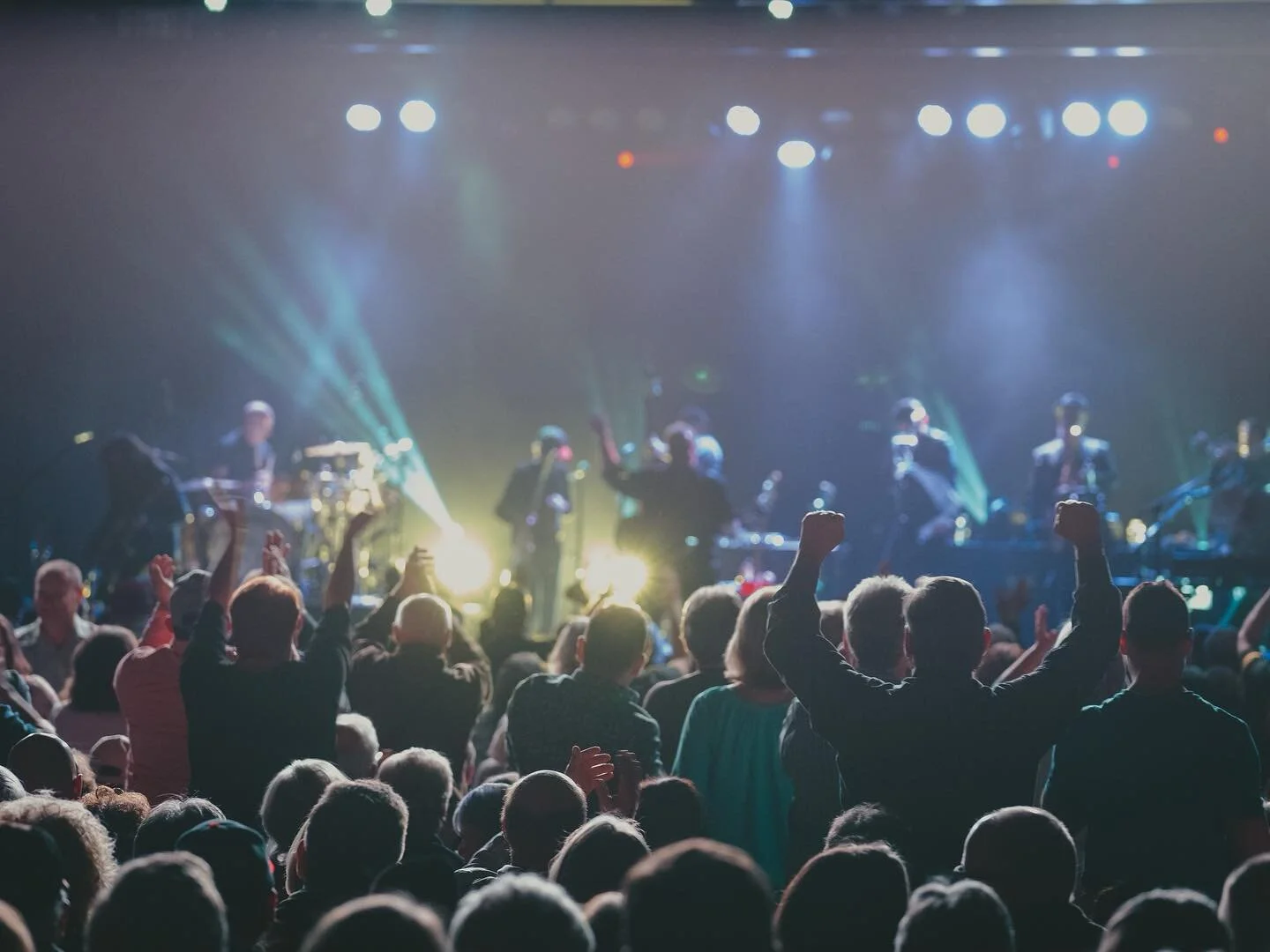 May Shows!! 🌸 Looking forward to some fun touring this month including first visits to JOLIET, ANN ARBOR, and our annual 3-night extravaganza at KANSAS CITY&rsquo;s @knuckleheadskc 🚂 We&rsquo;re SOLD-OUT in Ann Arbor and other tickets are low acros