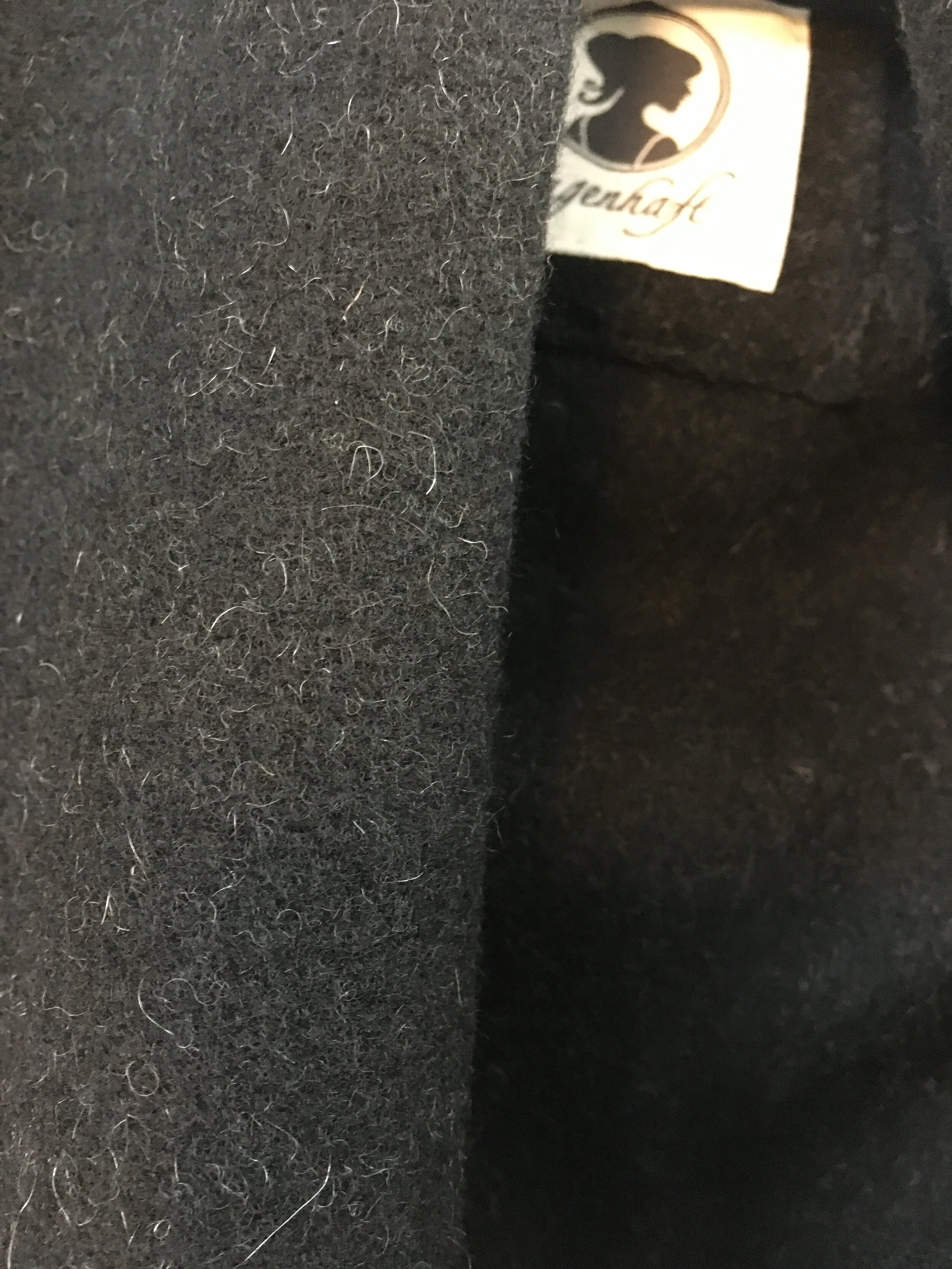 5FEC105B-9B4B-4F7A-9429-1EF3E424A2EB