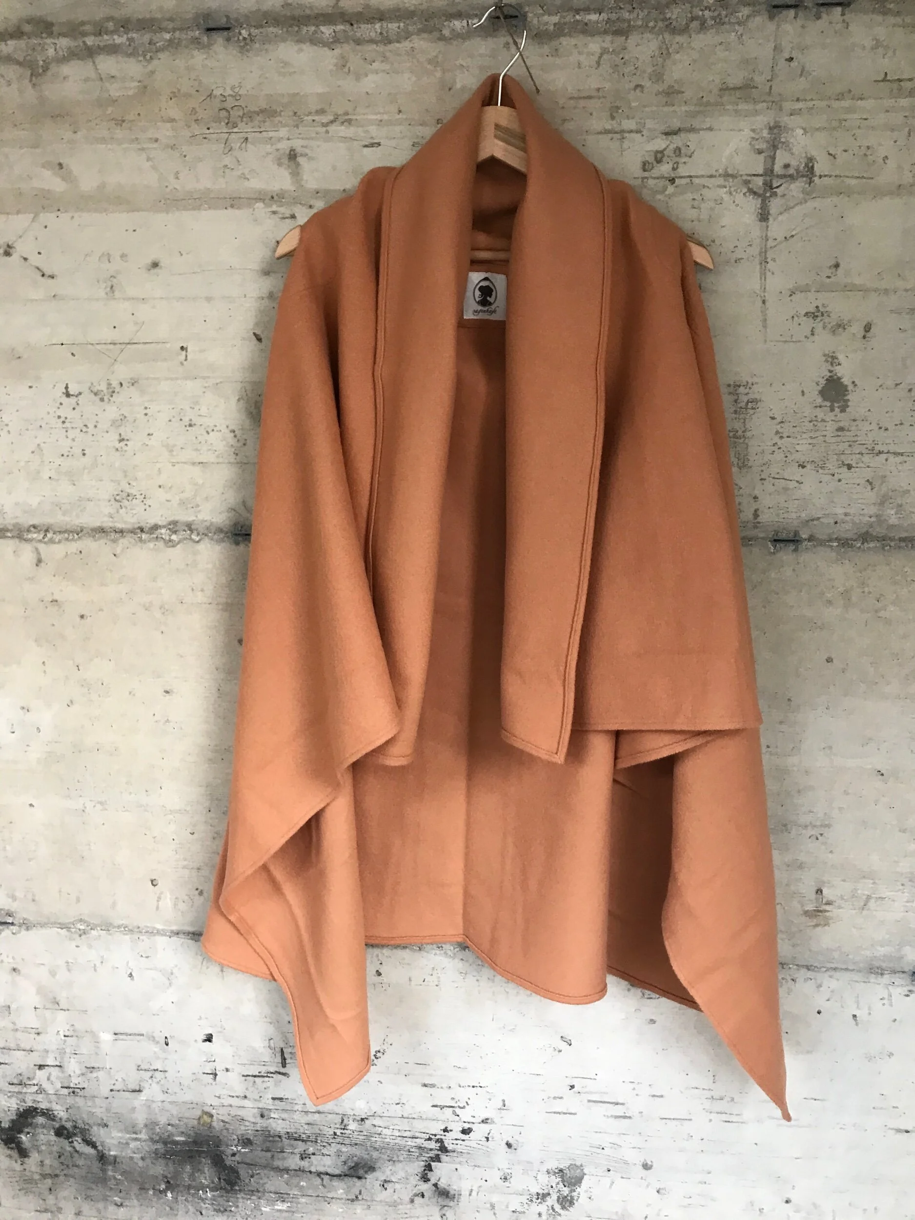 37671DC1-320C-445F-81E0-9B8340621FE0