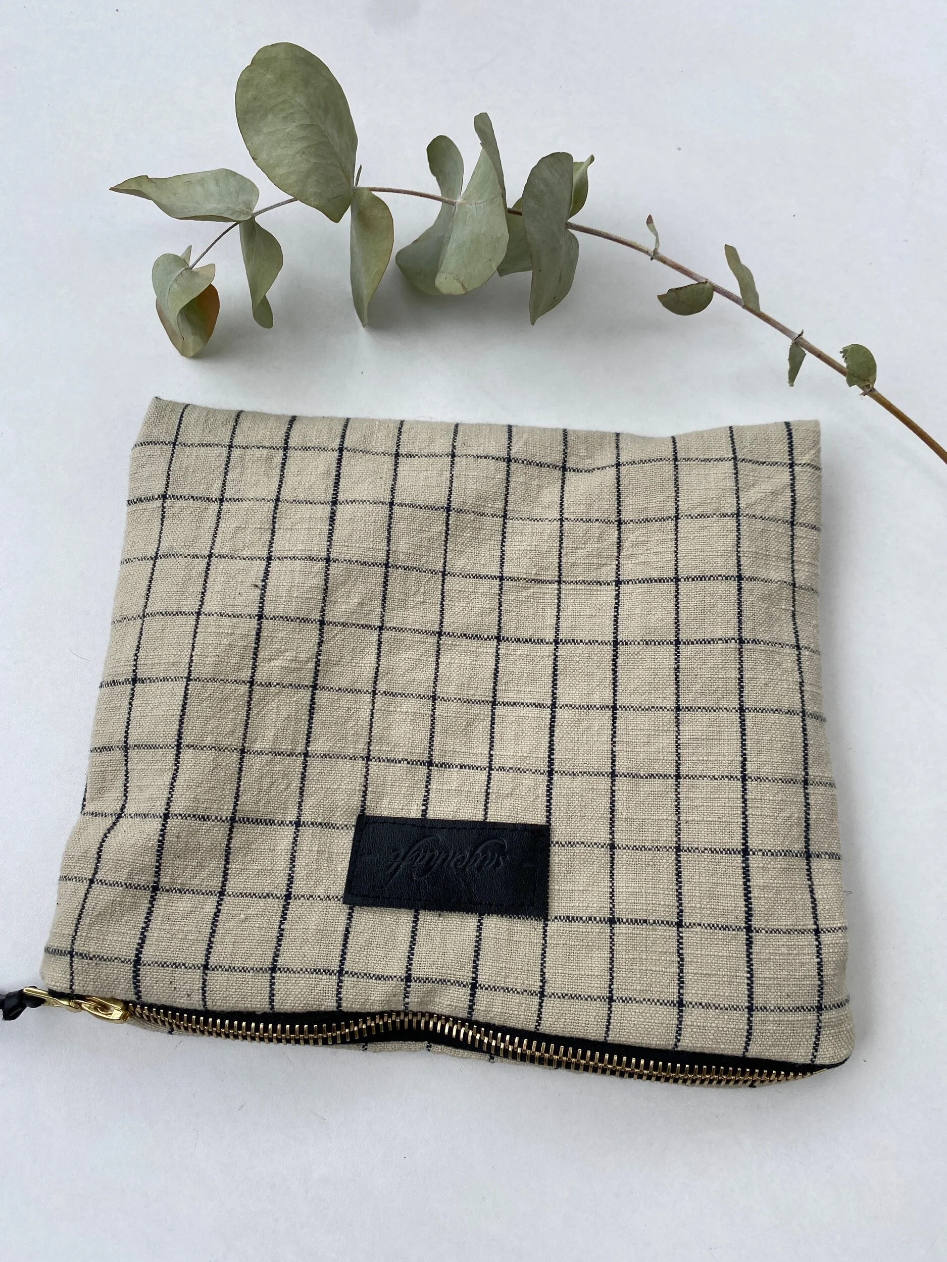 4C8F3FE1-7871-4AED-9980-236A820A445F