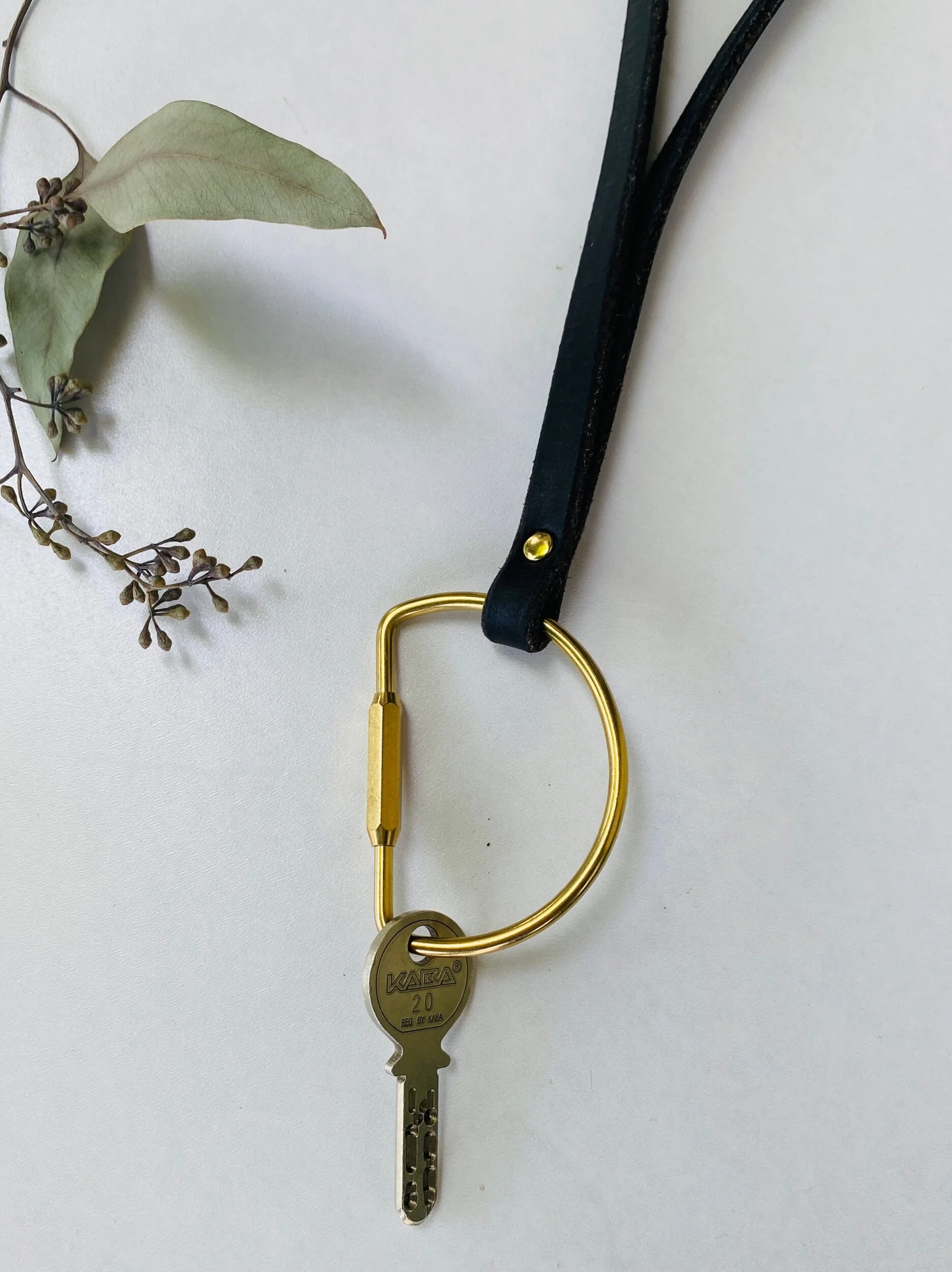 2C715252-16AF-47A8-ABC5-4B7F1C008938