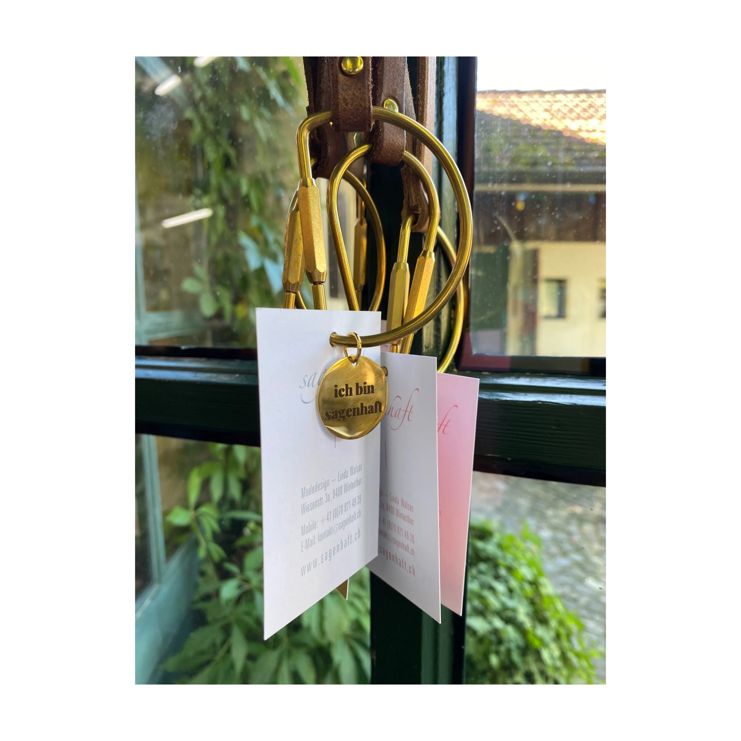 D1AB0EF4-D552-4416-855D-DF803431E575