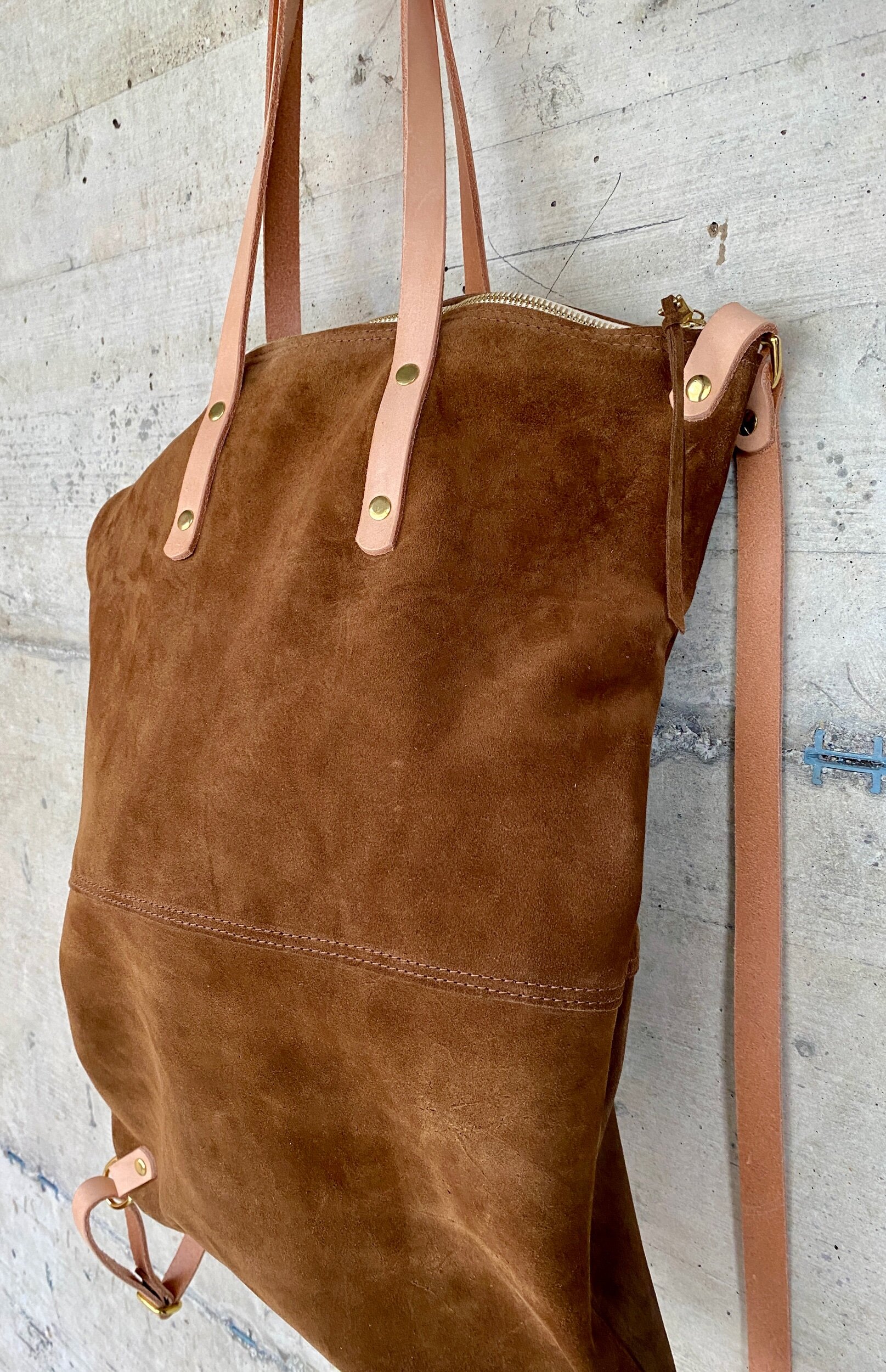 C4CE8563-F77F-4D1E-B82A-BA461F27F8F6