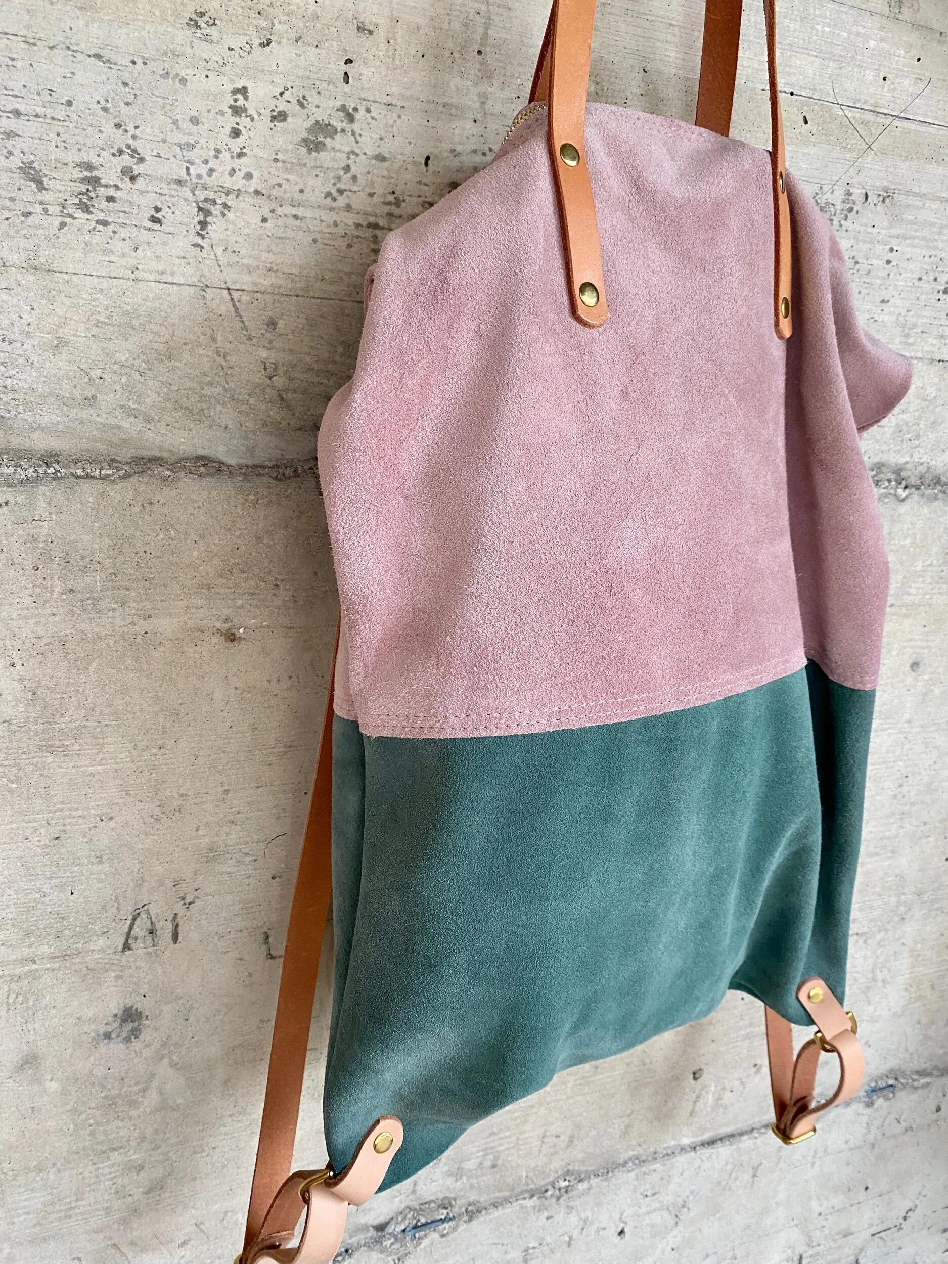 2D881FC9-365F-43EA-A333-180A140730D2