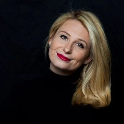 Hype, Con Artists, and Reality Distortion with Gabrielle Bluestone, former Vice journalist and author of Hype