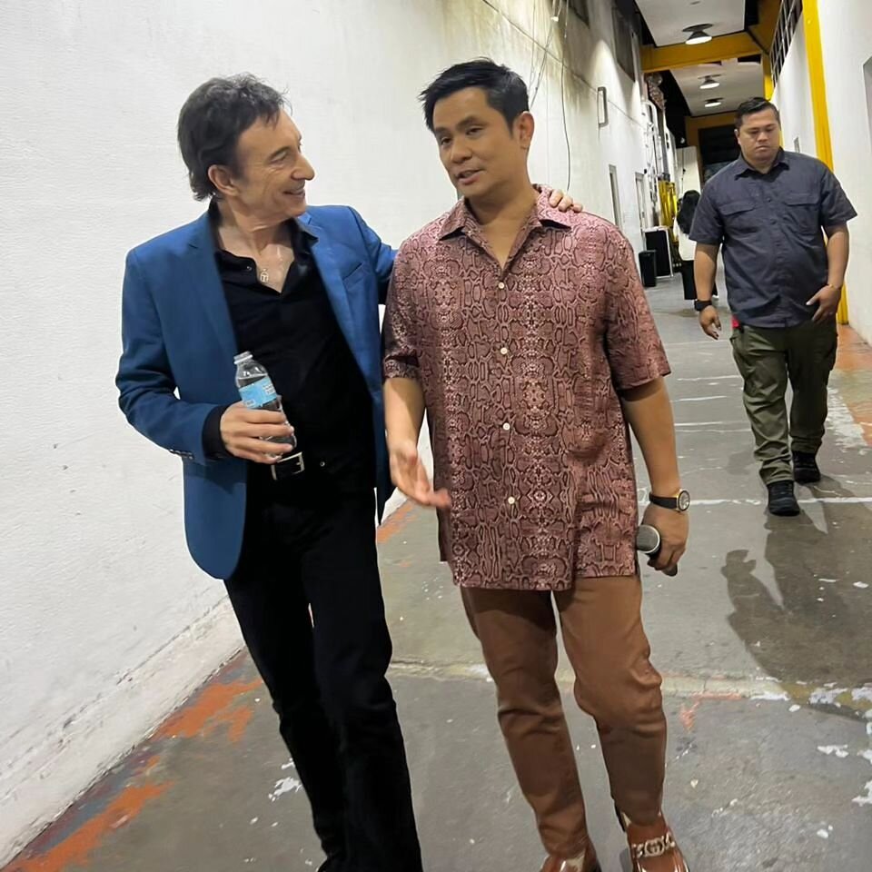 With my friend, Songwriter, Recording Artist  Ogie Alcasid, backstage today at ABS-CBN Sudios after our taping of, &quot;It's Showtime!&quot; So great to see him!!