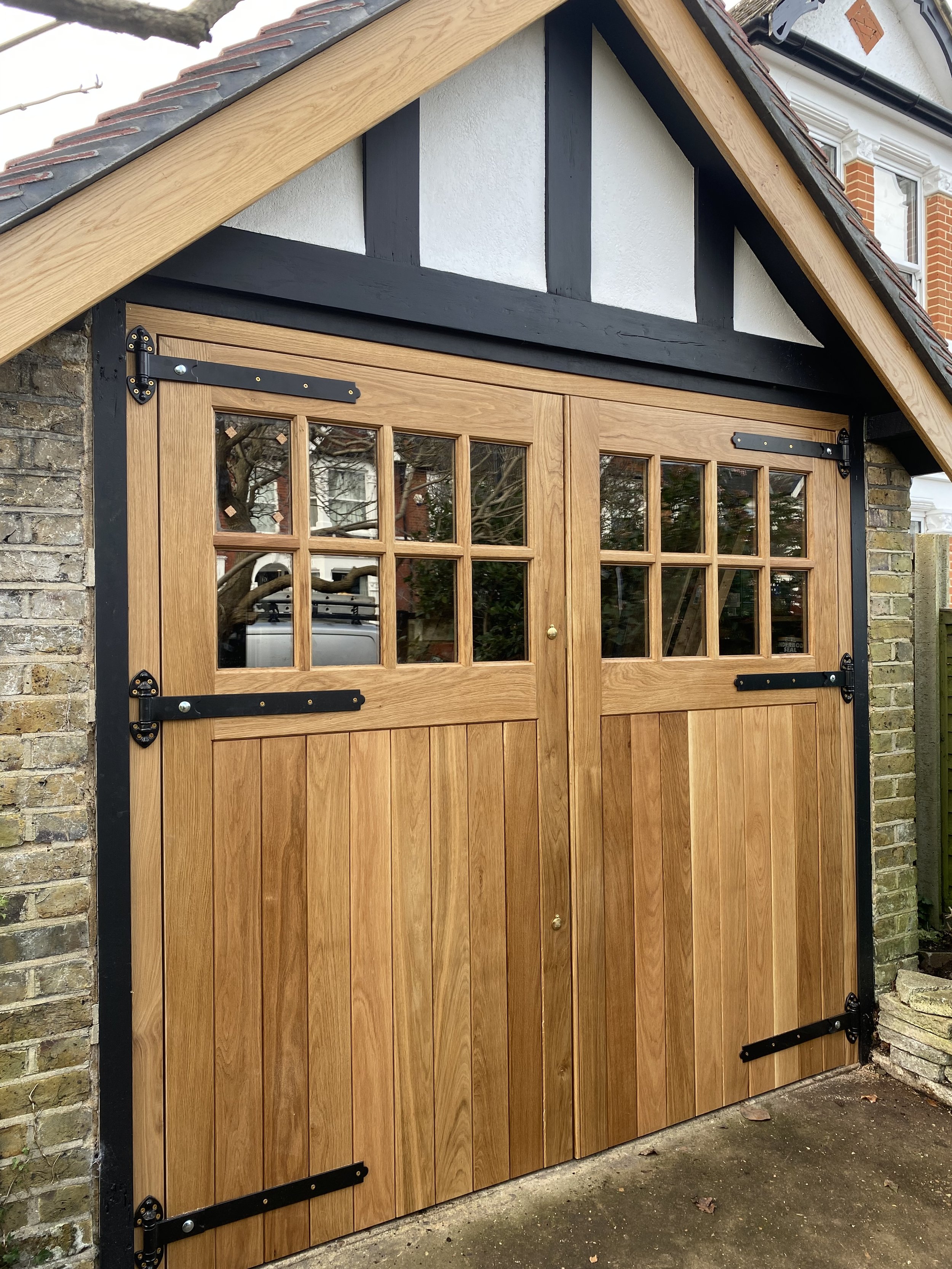 New Oak garage doors in Beechill road Eltham.jpeg