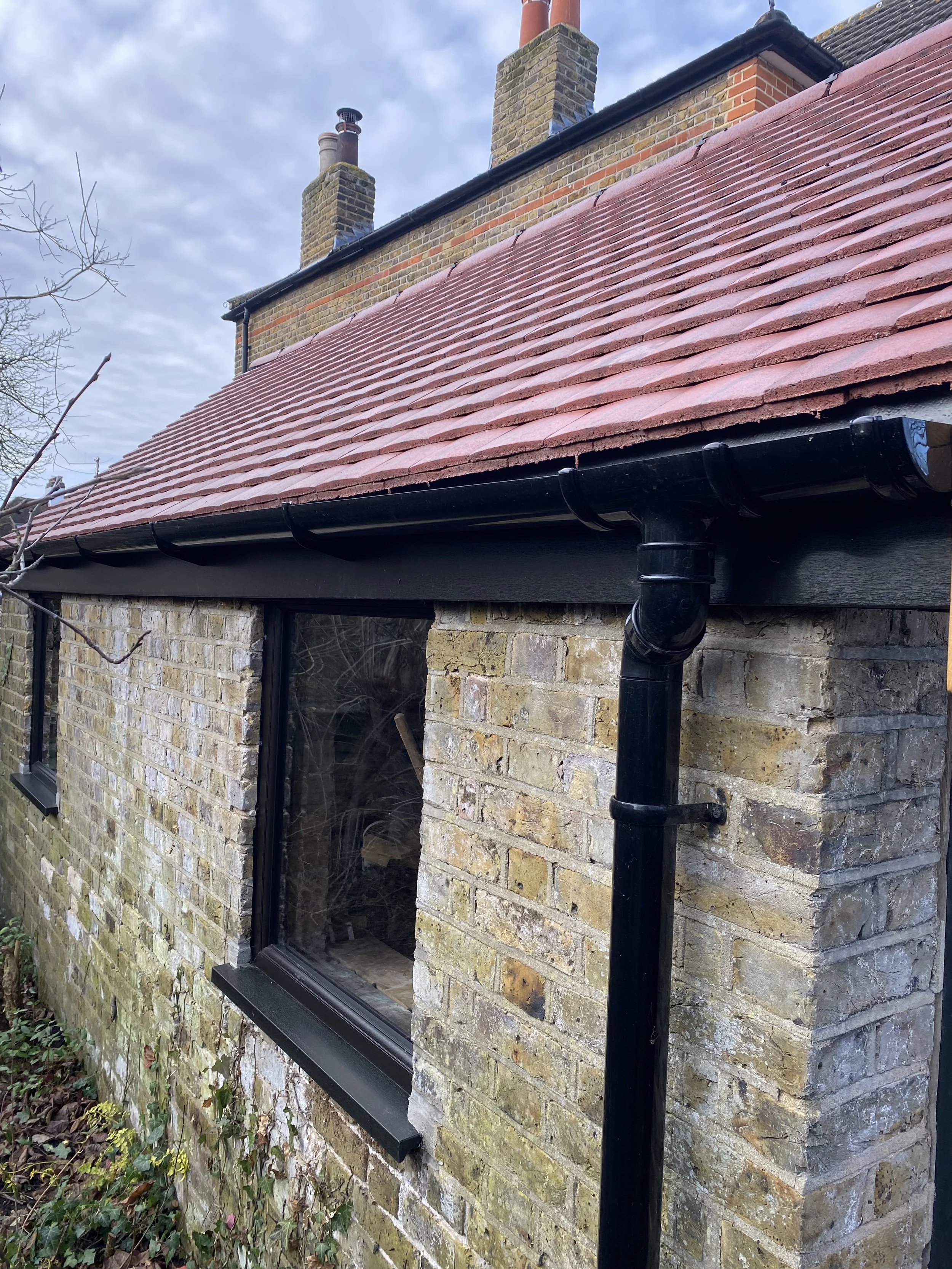 Gargae refurbishment in Gourock road Eltham.jpeg