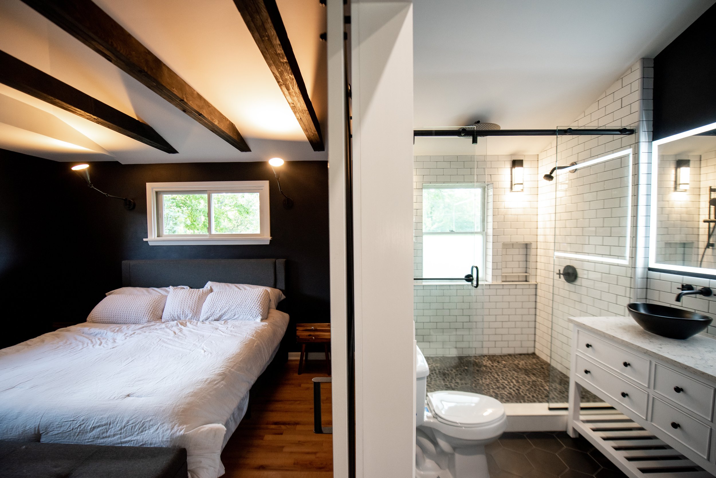 Travis_Bathroom_036.jpg
