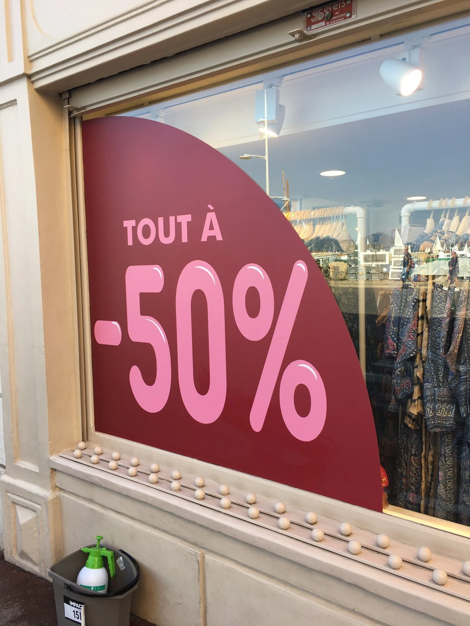 Vinyles & Vitrophanie — BRODLINE PRO