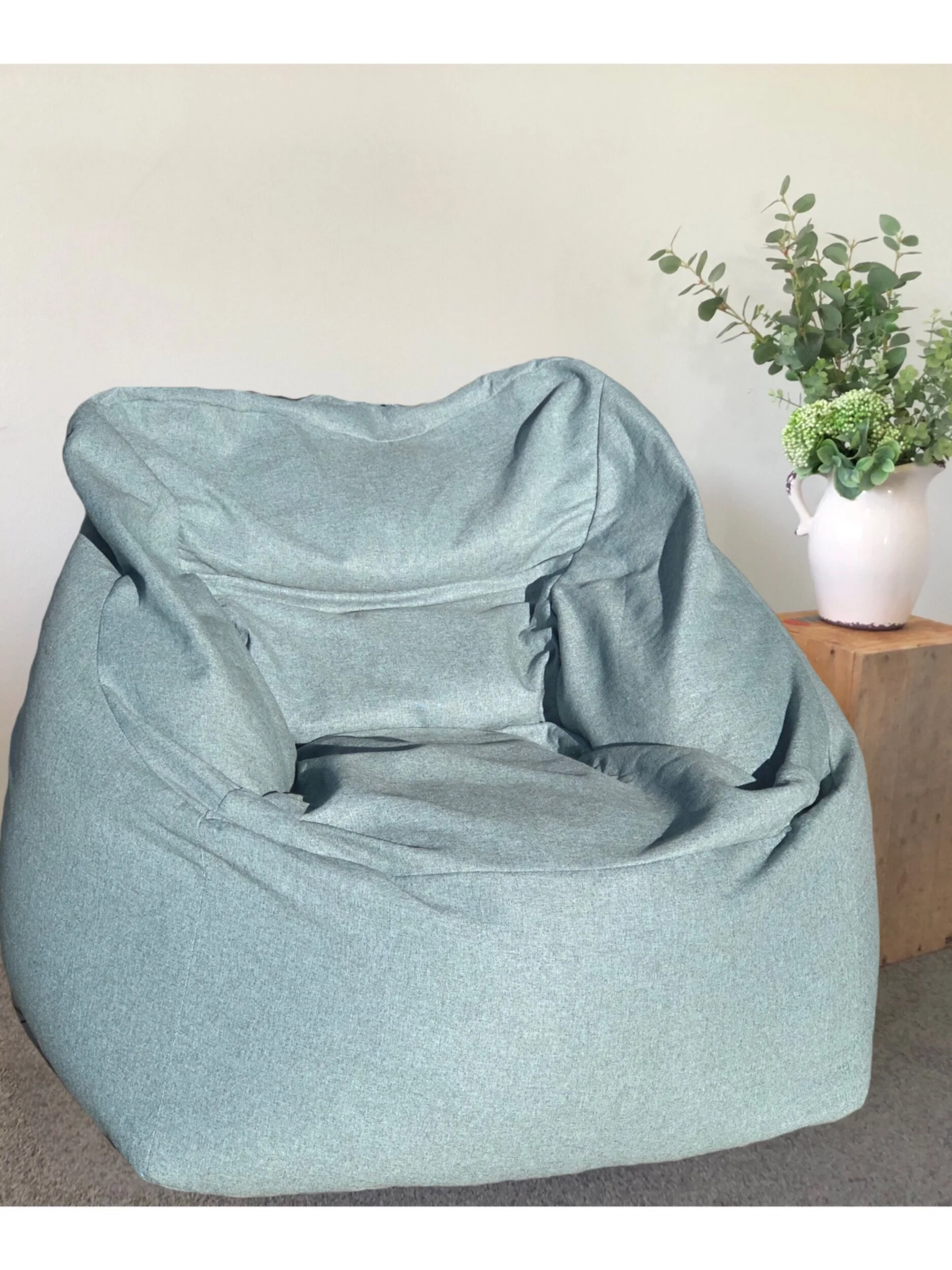 EEC06F7A-7801-41AE-A217-58E01B010DD4