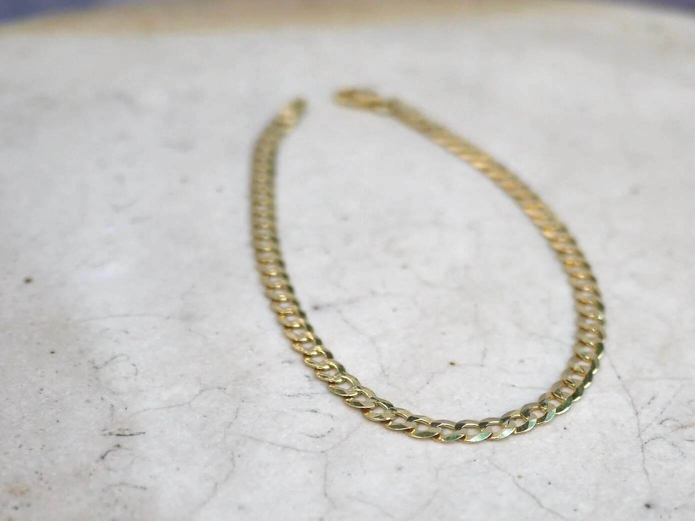 A2BAE8F6-5DAA-4FC4-A79F-870D75112708