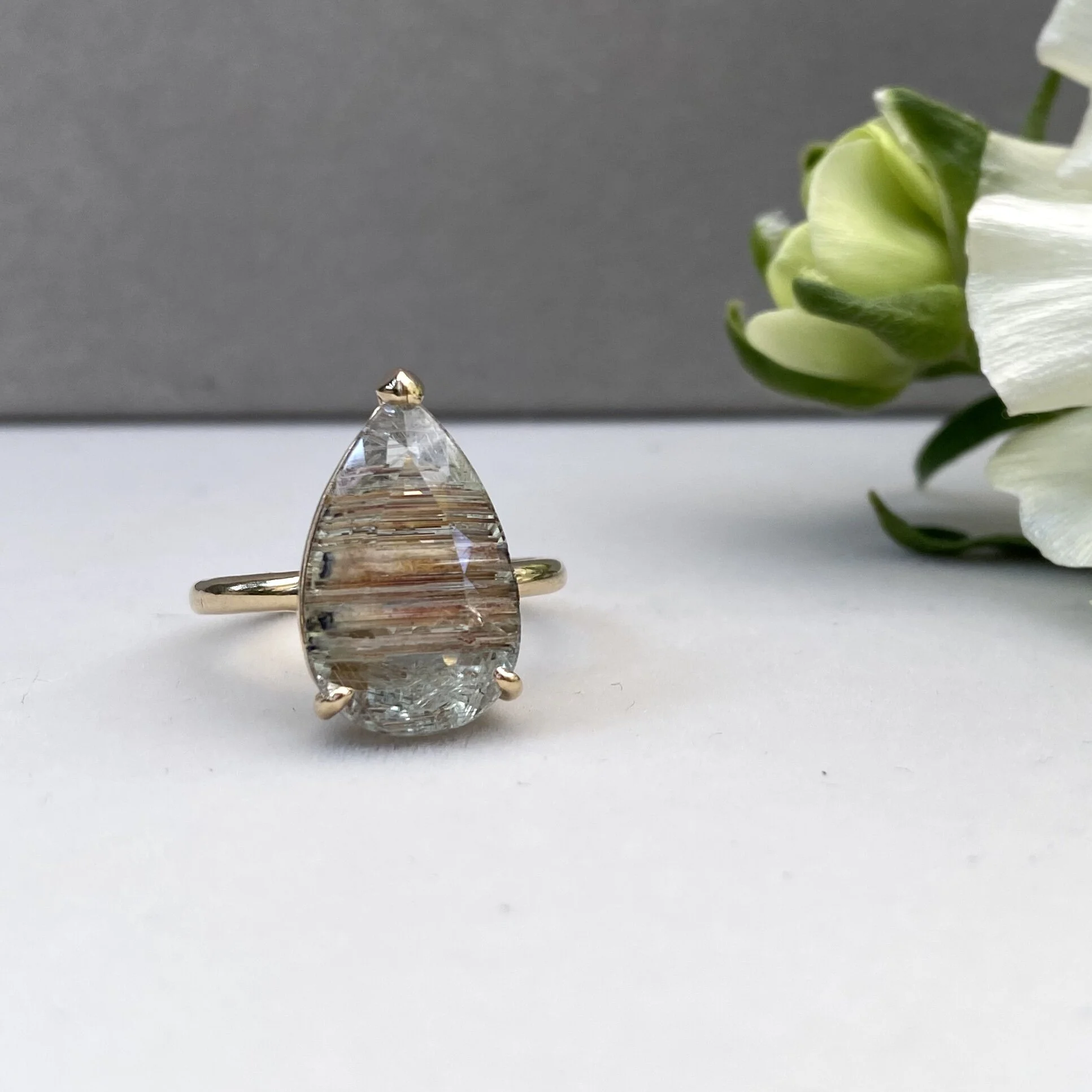 EF5211B1-4342-4474-A5DC-4B99B42E278A