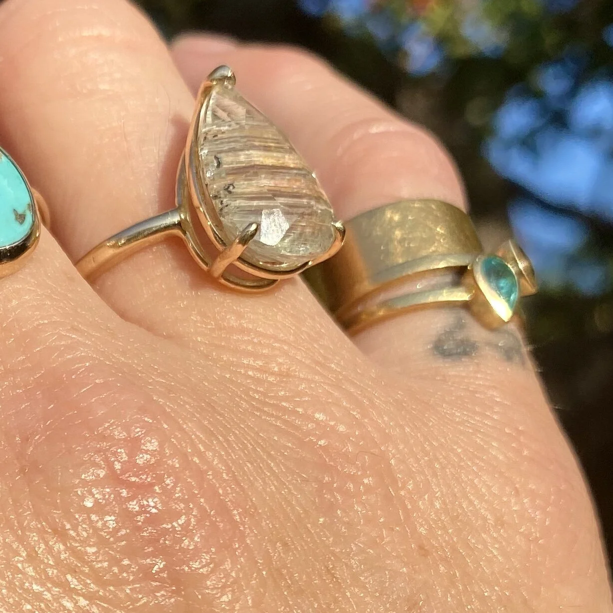 E6E1DA2D-5544-4DF3-9E4A-30A39BA42612