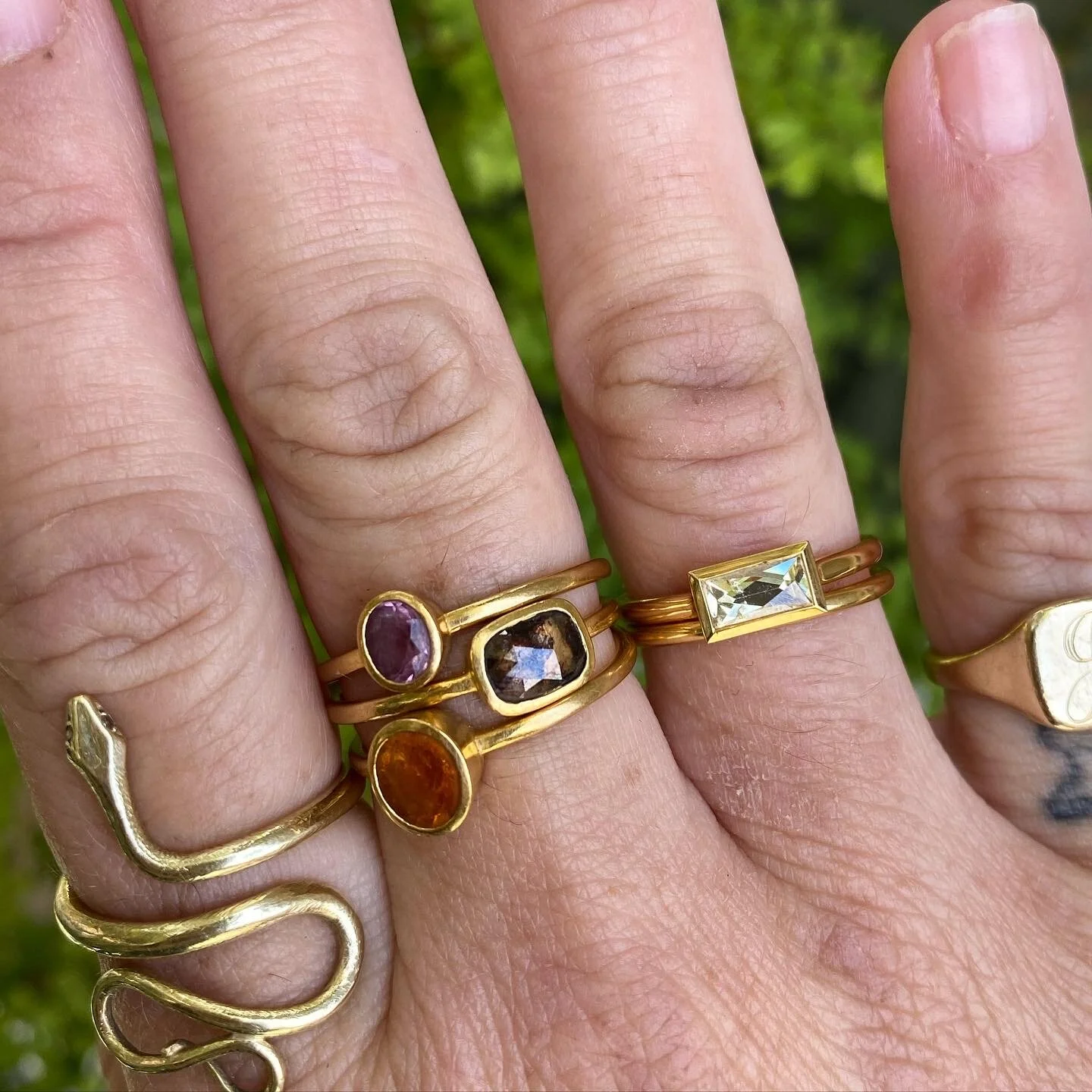 462E8F12-3E00-467C-BB48-B1B2905C2009