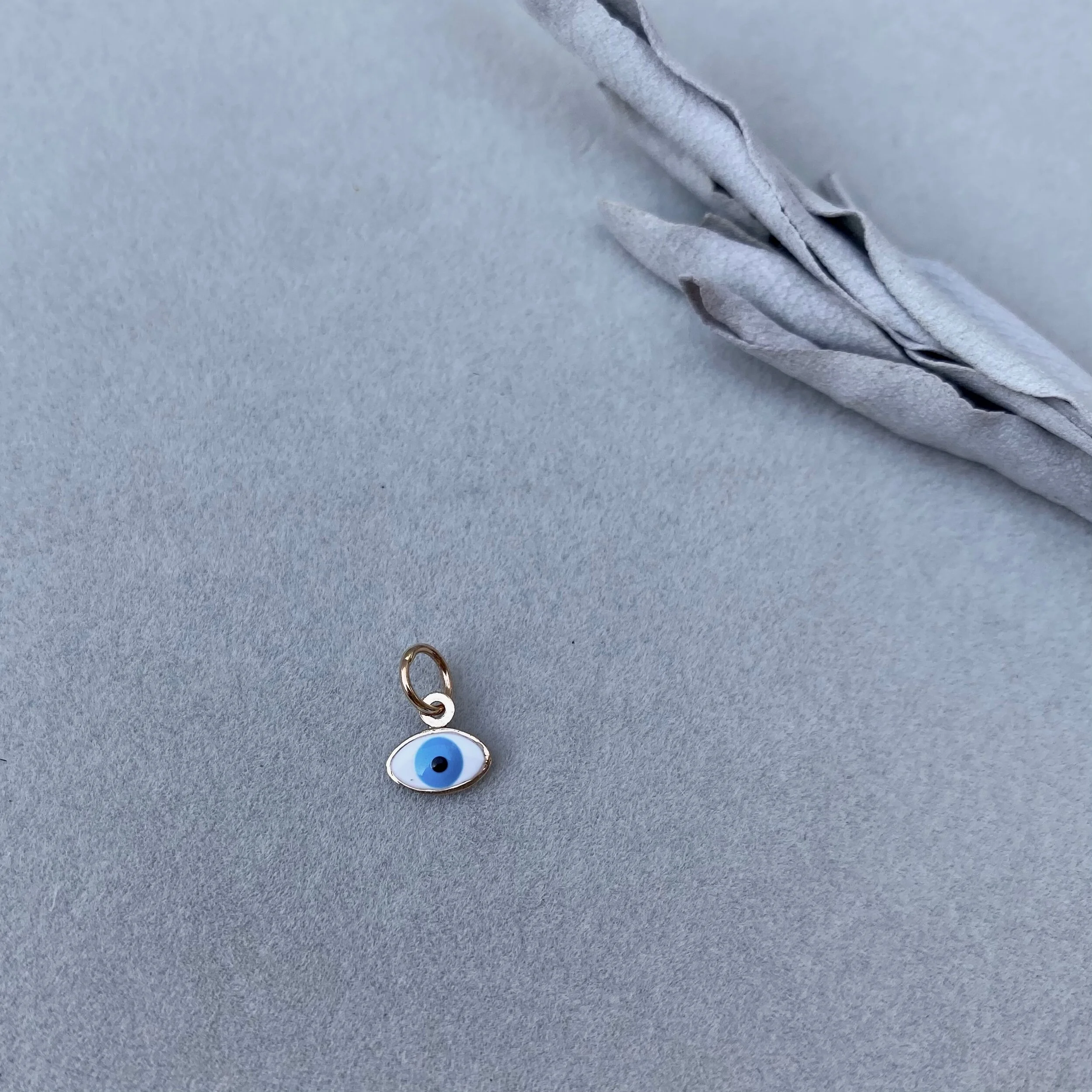 6F6CA381-D07E-4F83-8734-470C53DEBCD1