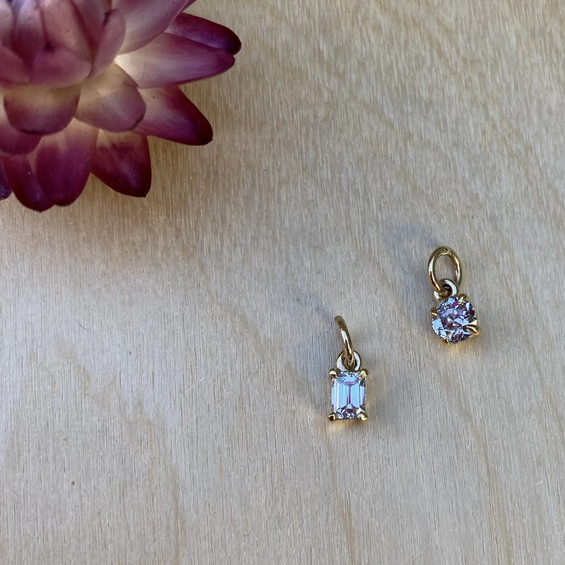 DEE87AFD-0A7D-4FB8-9518-1410BE4F5330