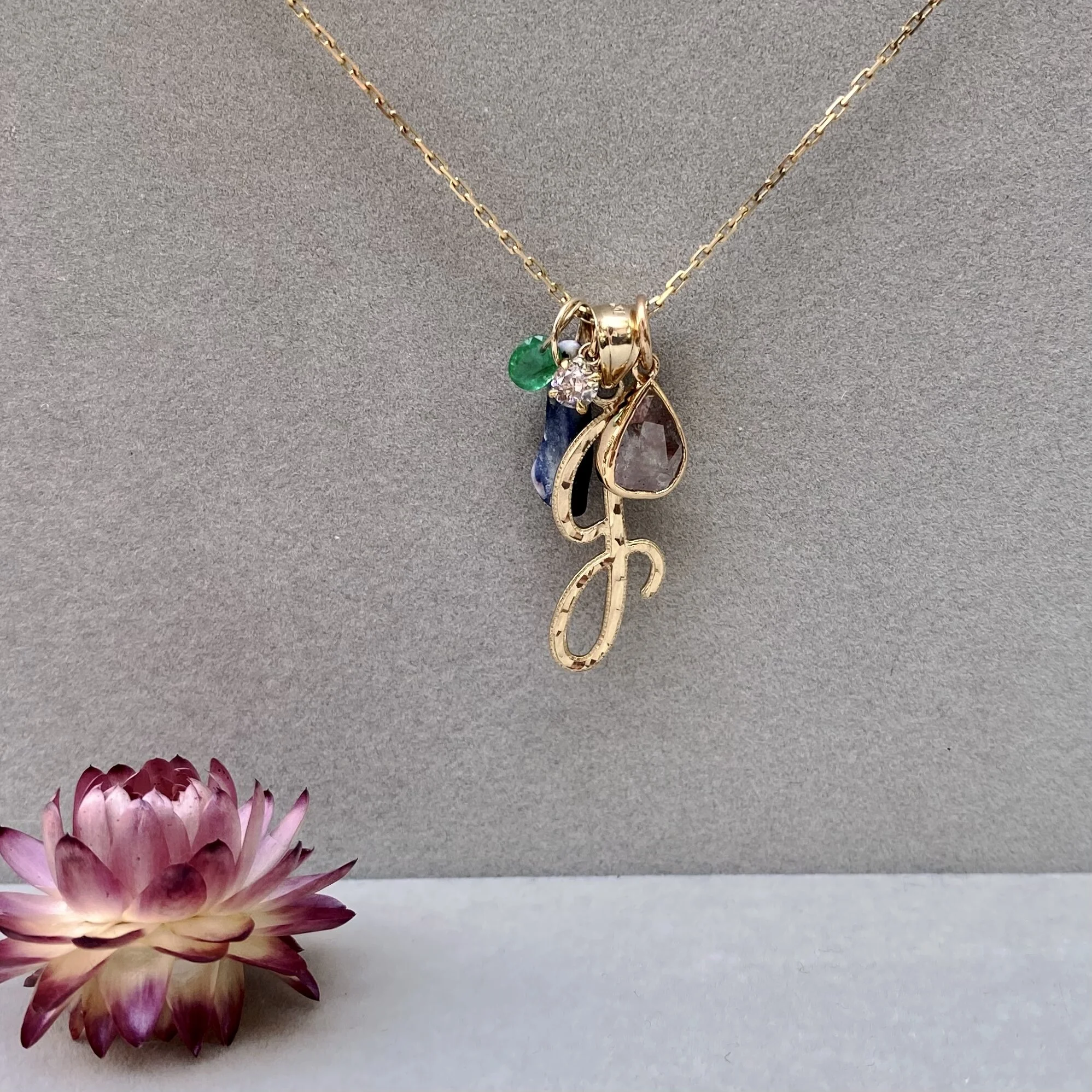 AEFC11C5-4B9B-4E21-A54A-370F5D3B040B