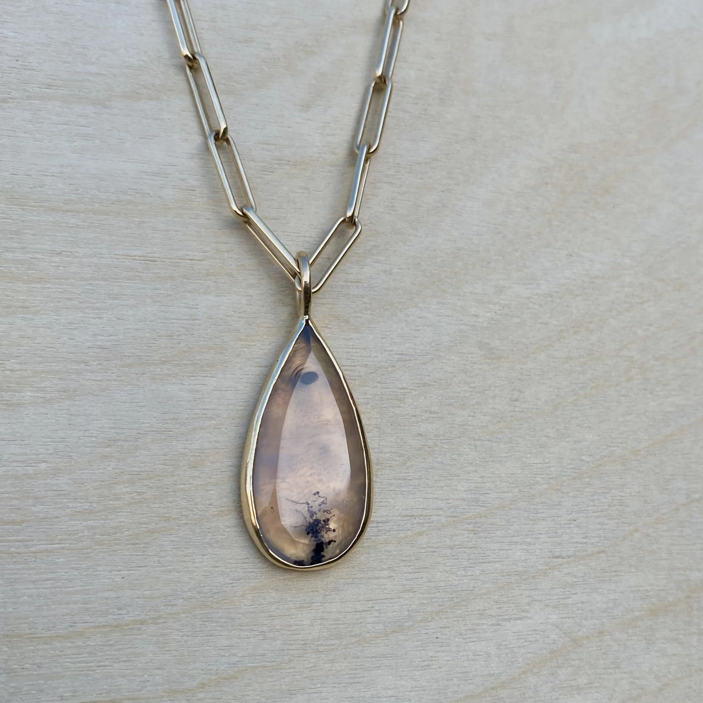 EFF47C7F-6786-4B24-B825-5EA90ED505CB