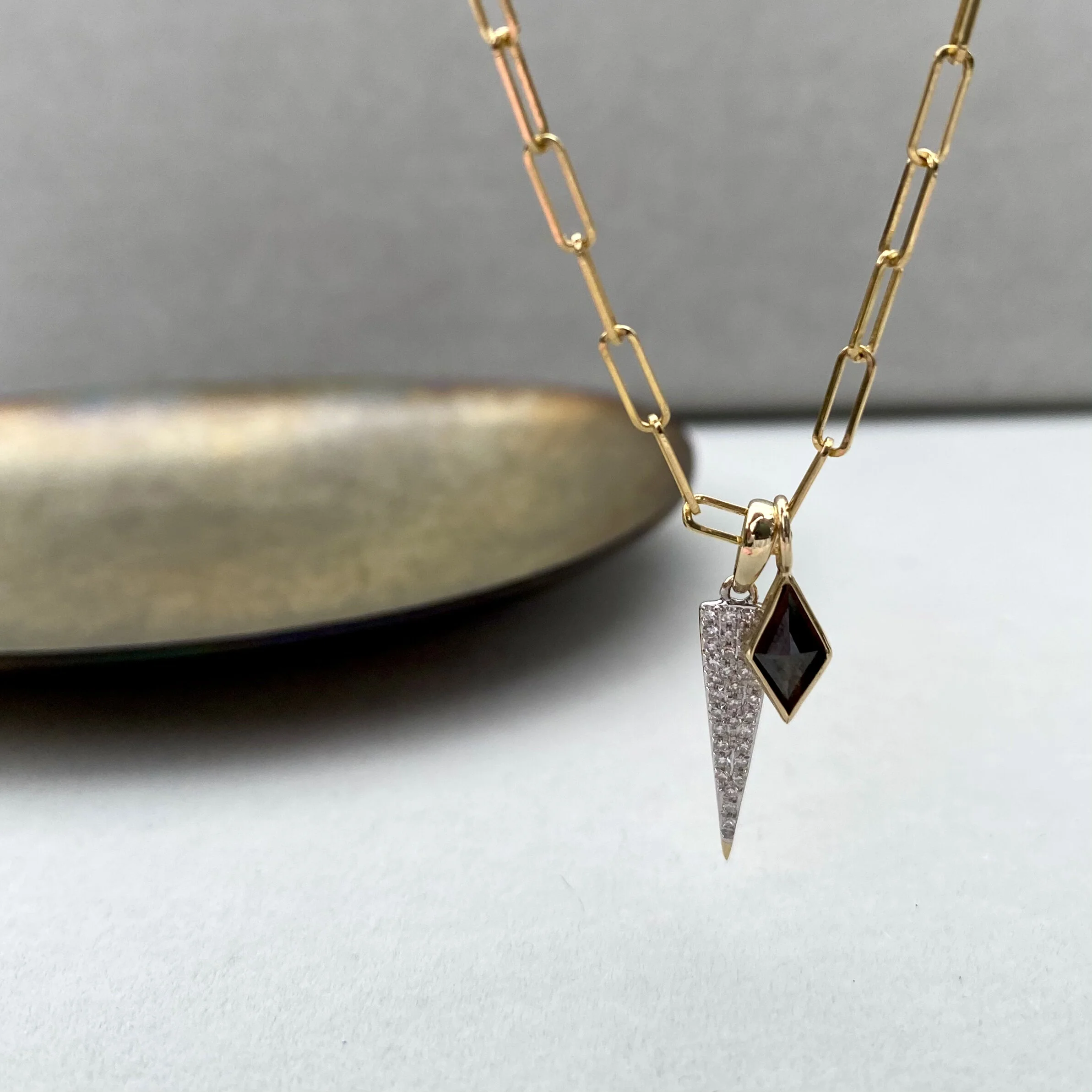 3112E316-690B-4C4A-9B2C-33A5B1204D56