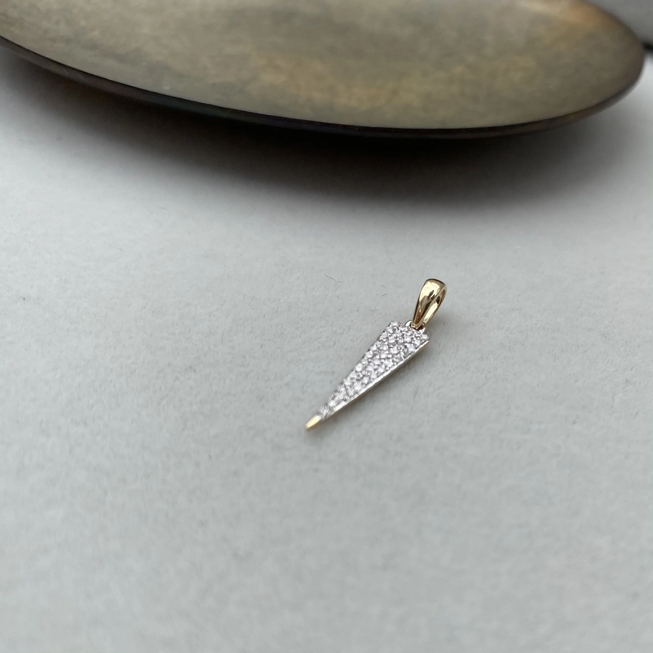 715BFF86-BF86-4F7C-A304-91AD188ADCDA