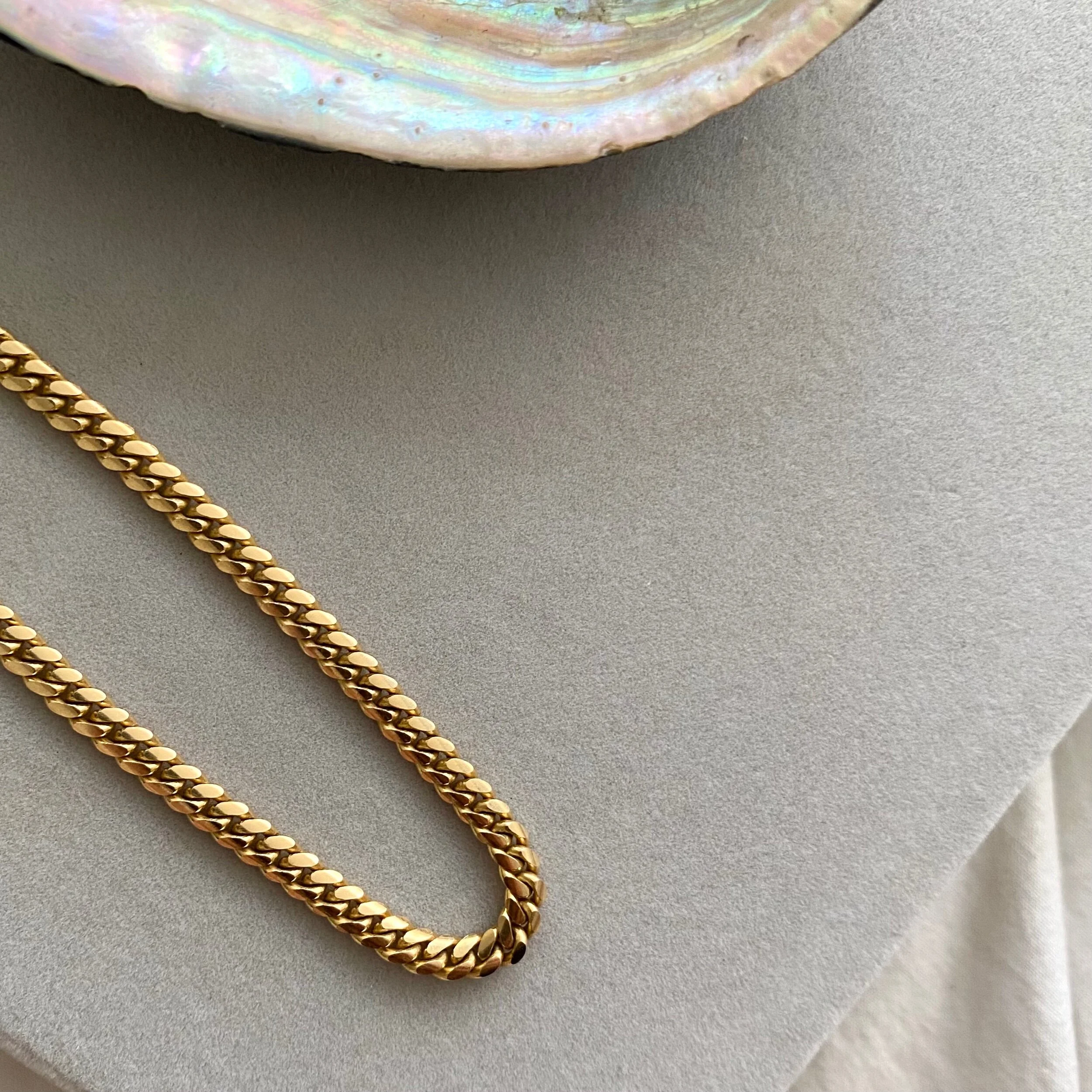 3C534561-1D35-4BA2-B361-DFF7728151C9