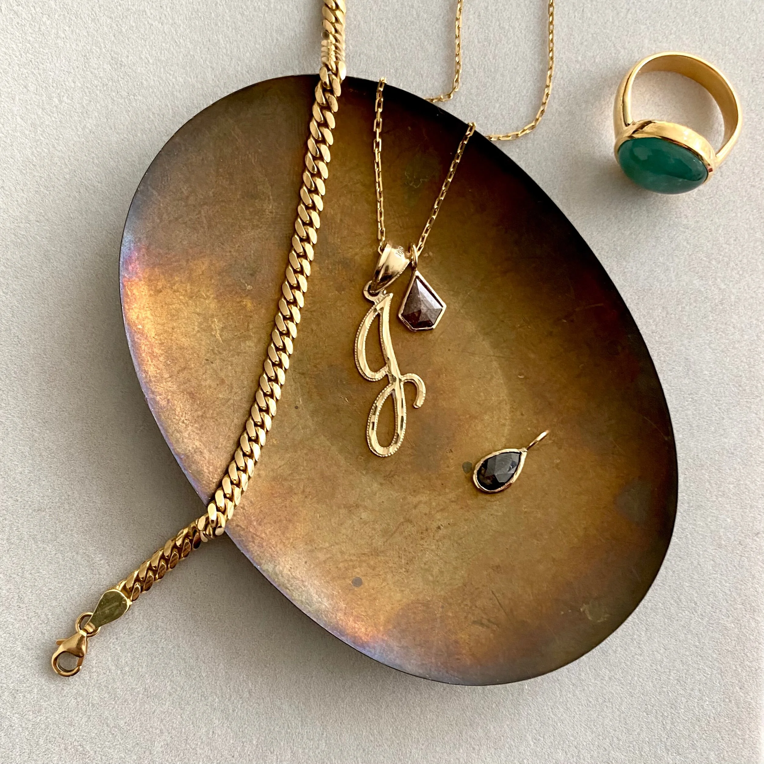 DBDFB331-E4A7-4274-B09C-AC7F9E02862B