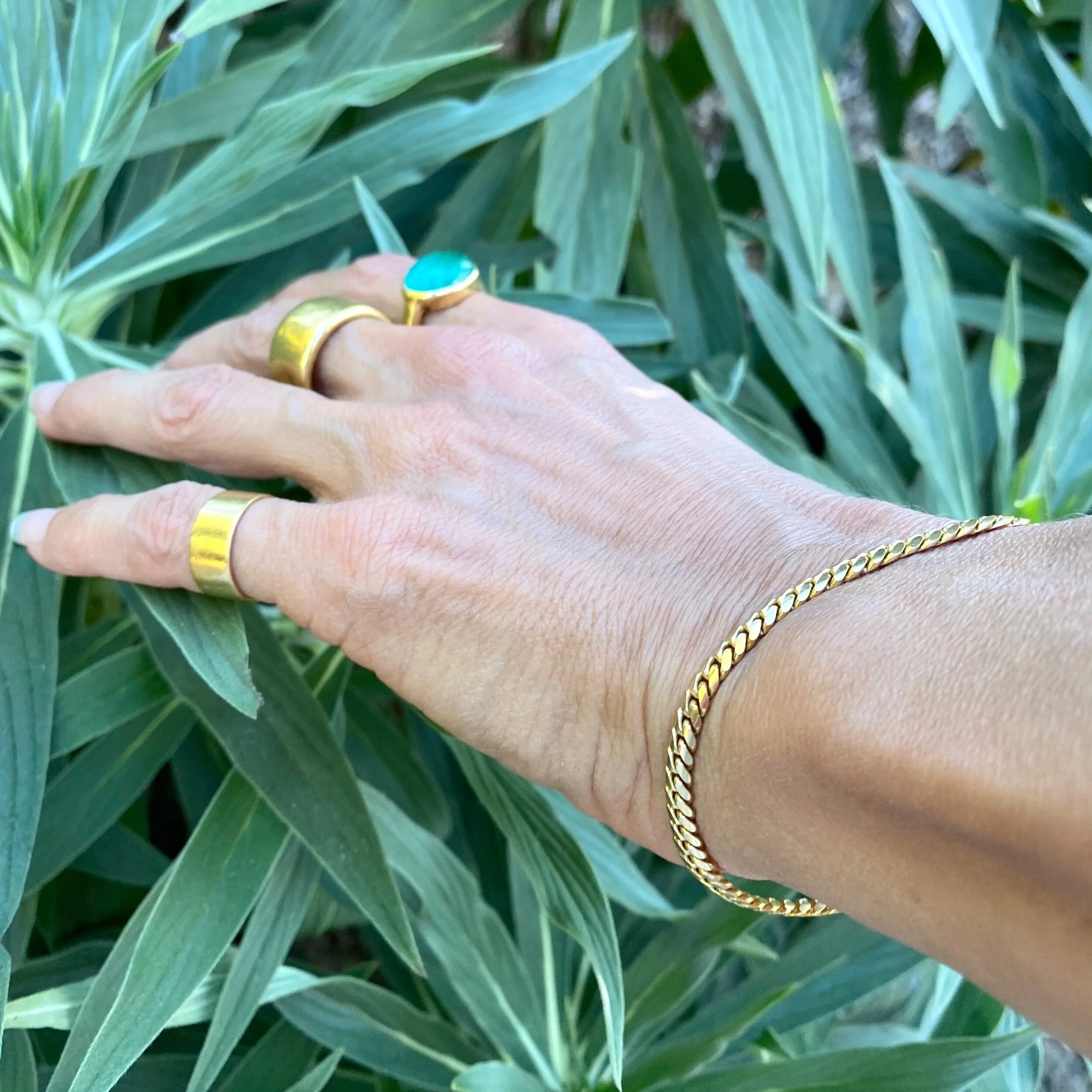 1DC98FDE-BD59-4B16-A323-EC78BAD1FF0D