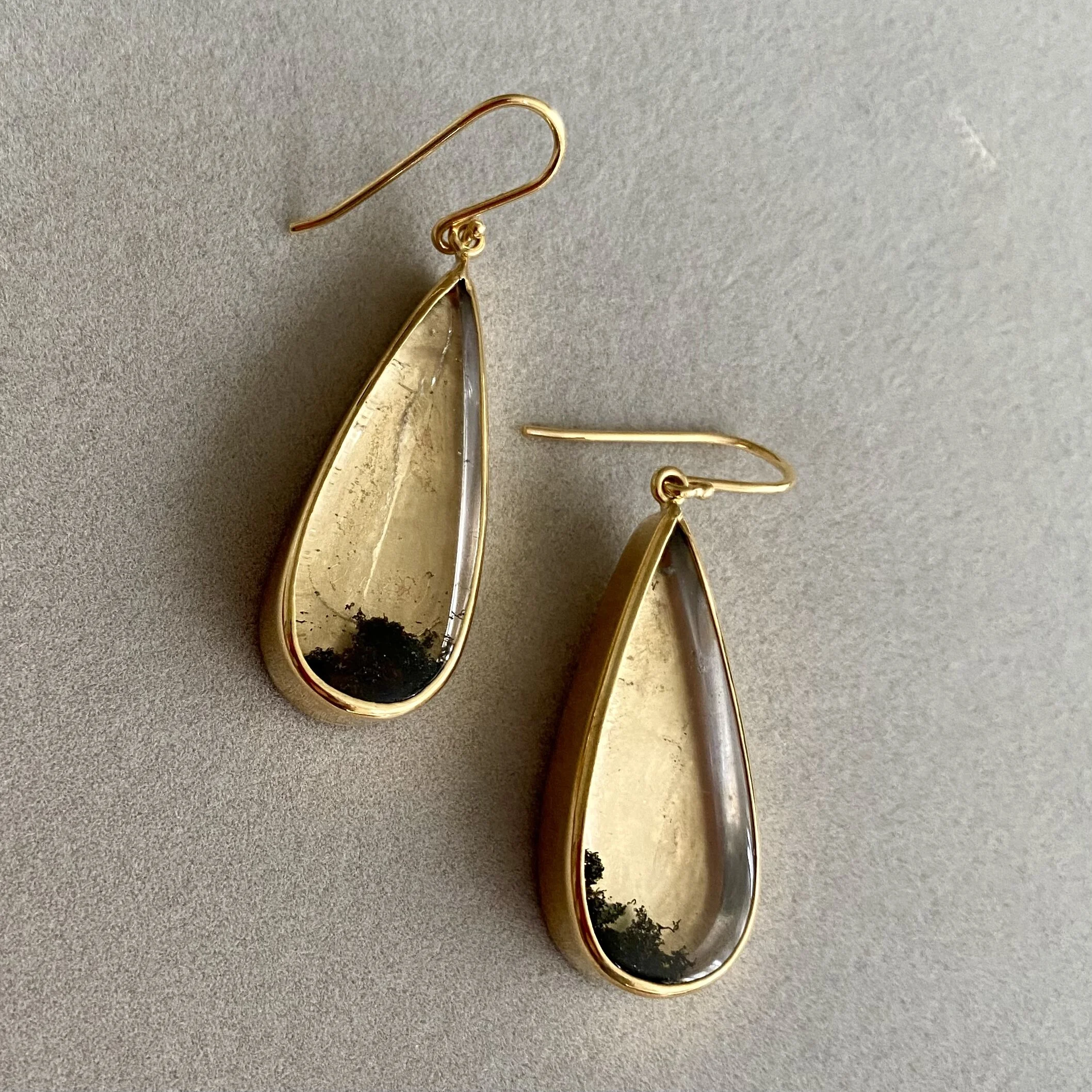 4445F4AF-1B76-4414-9164-8C4EC49A3EF9