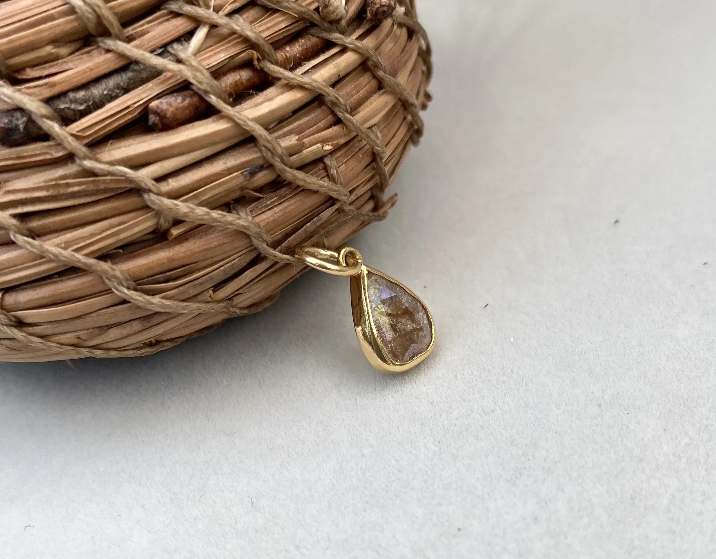 47CDDCE8-EDEB-4F3B-860B-4A413540EAA6