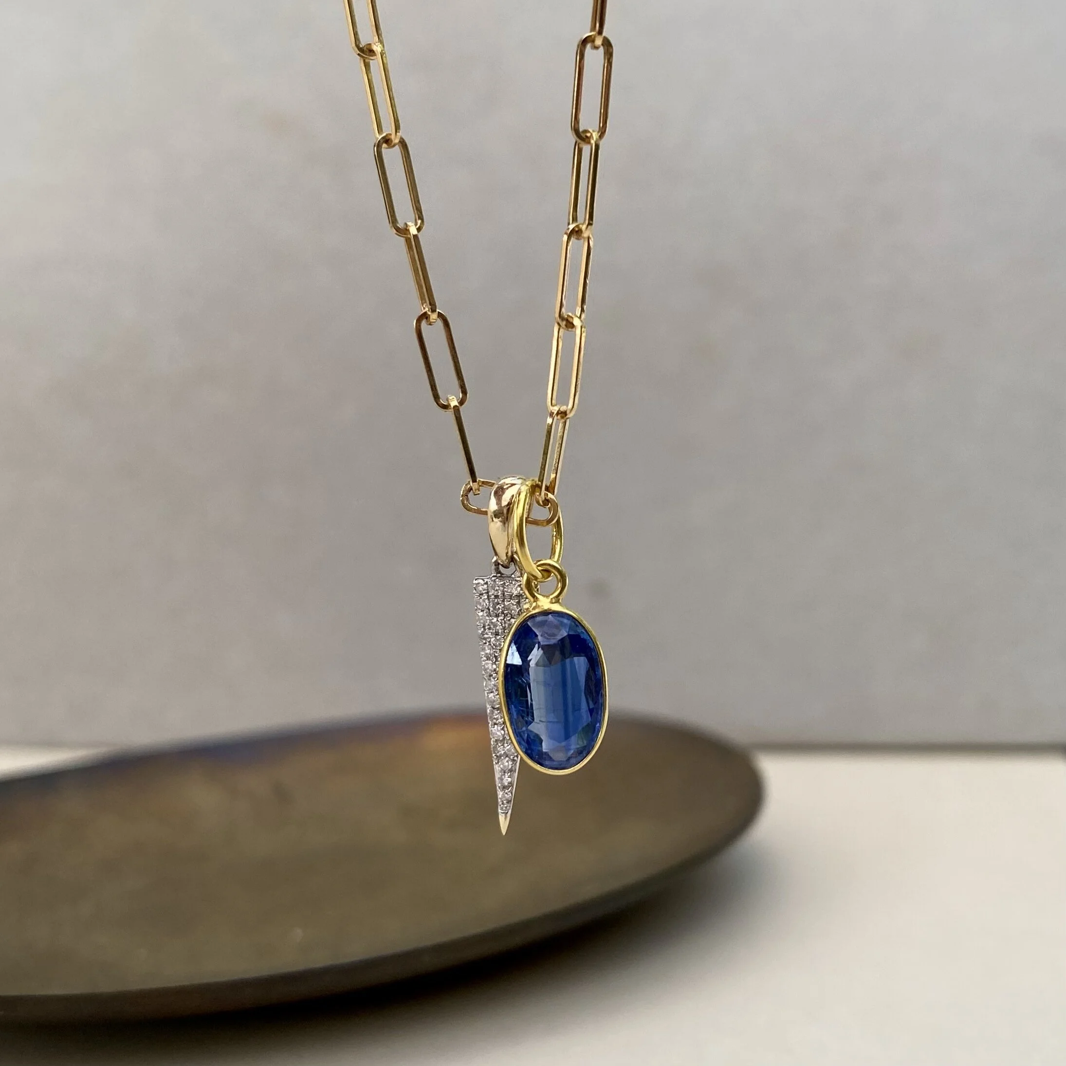 4328DD3F-E265-4091-8A7A-AE92A3D21435