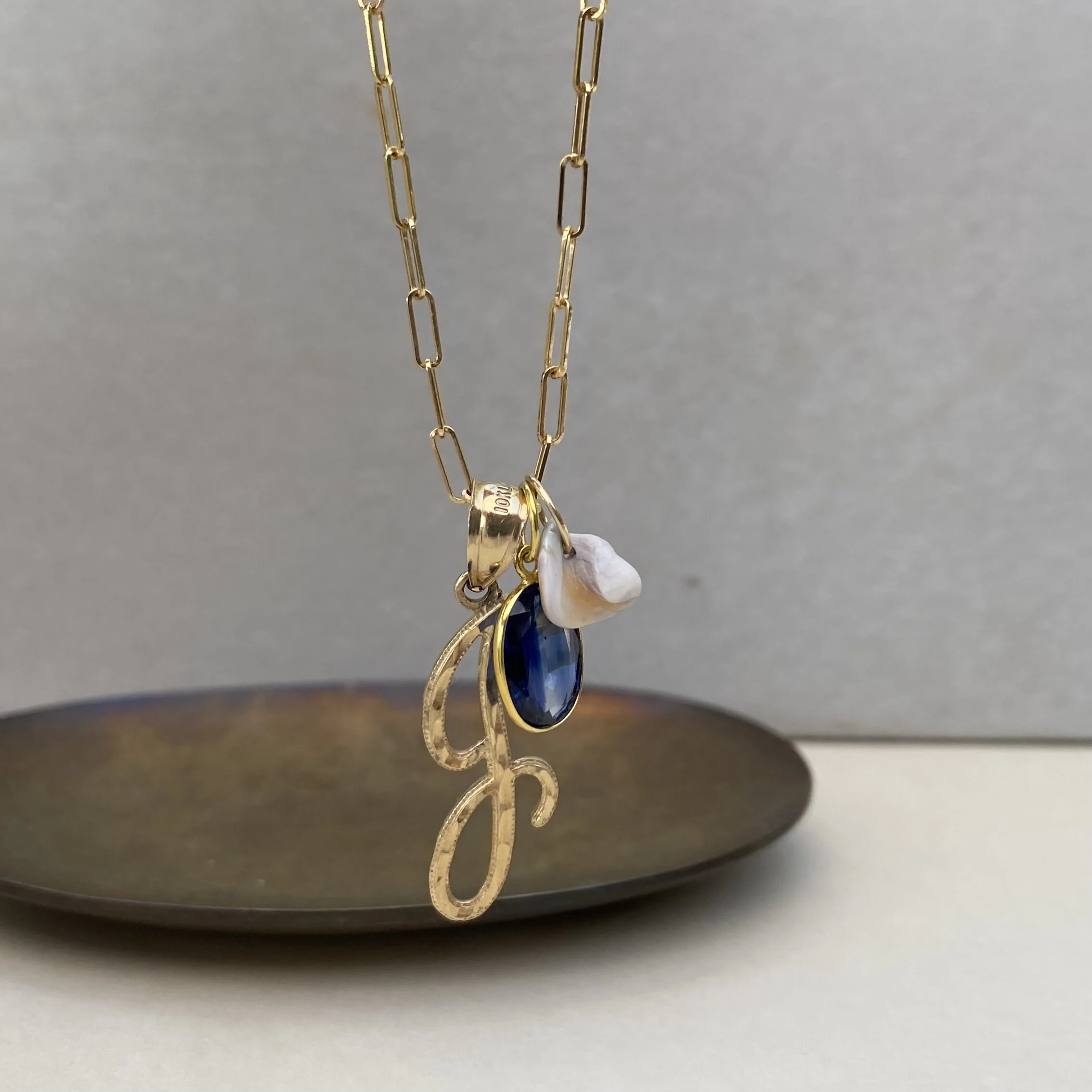 AA93A952-EF89-44CB-8887-2035ECC42398