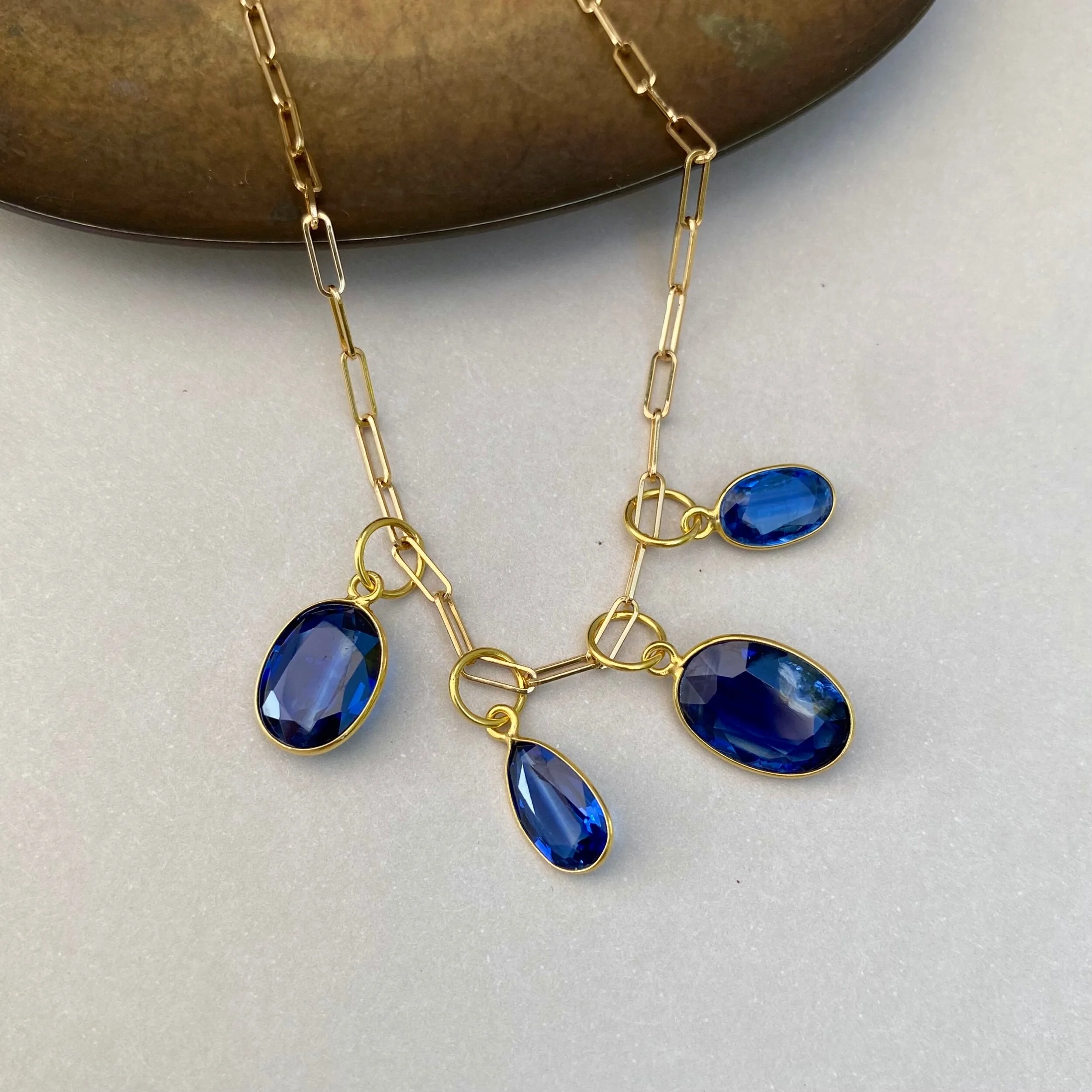 9C208322-1336-4421-8B59-81BFAD51B75A