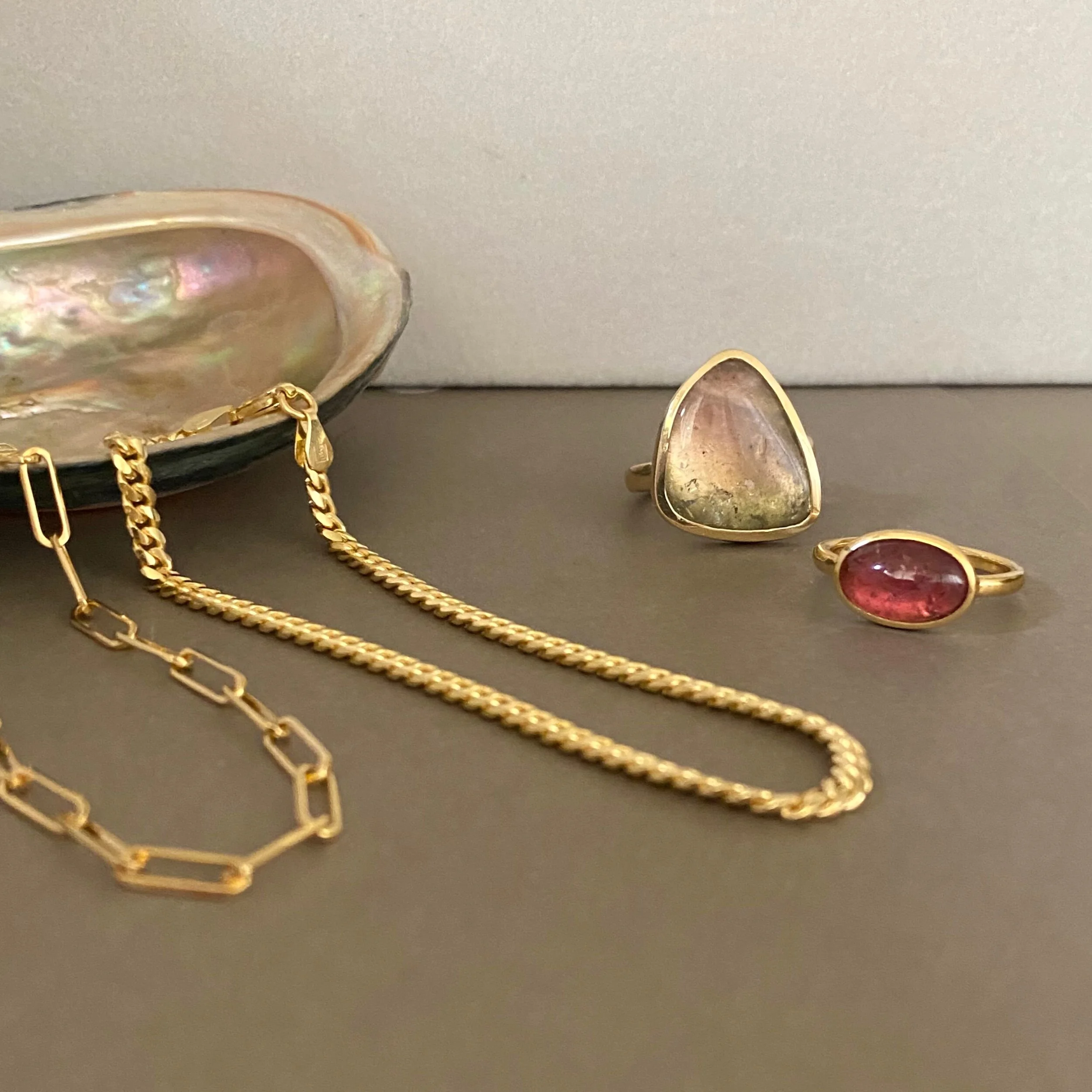 57A10082-F258-48C8-9361-59D6DF34542E