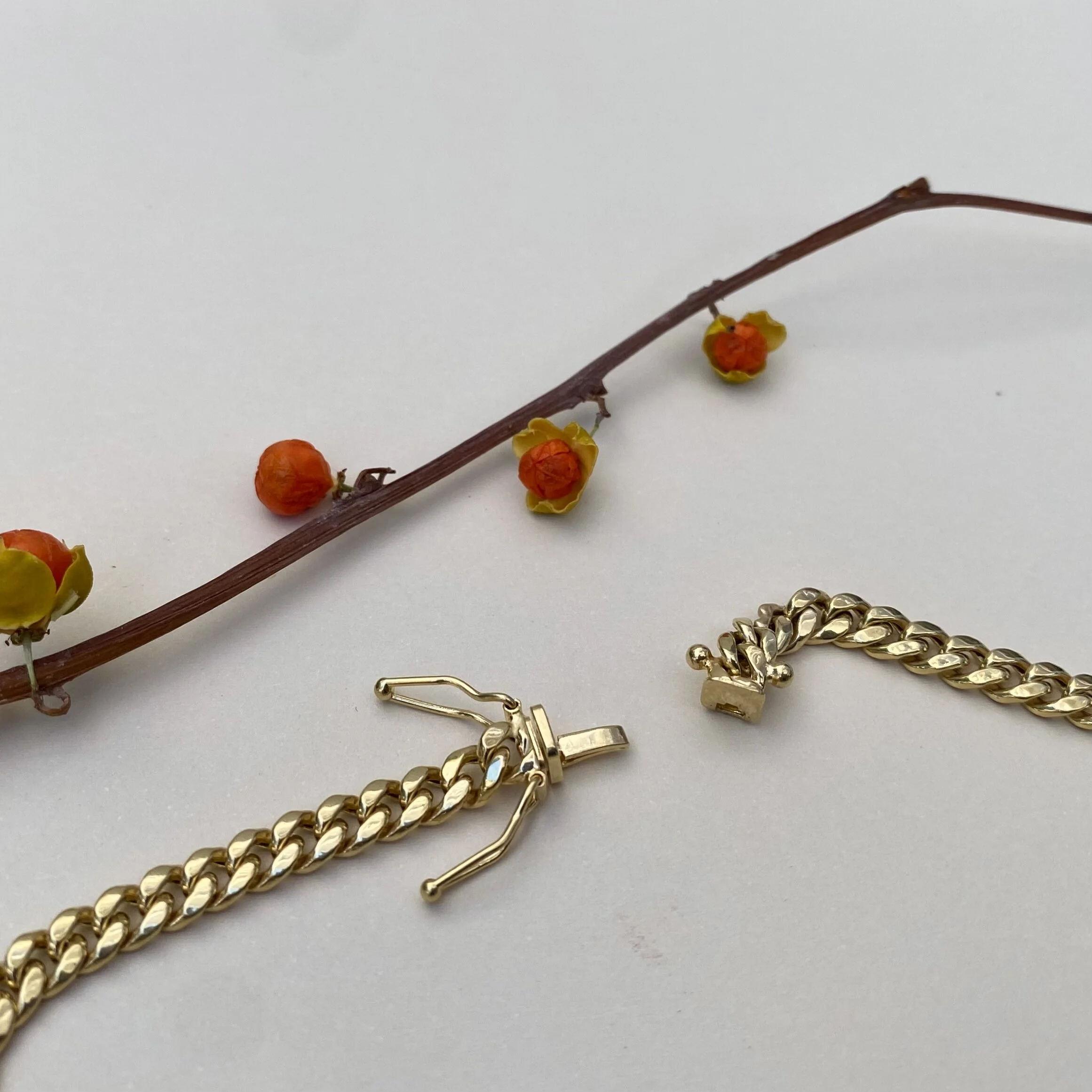 1B55DA37-5421-4EF0-9EDB-7330F910A91C