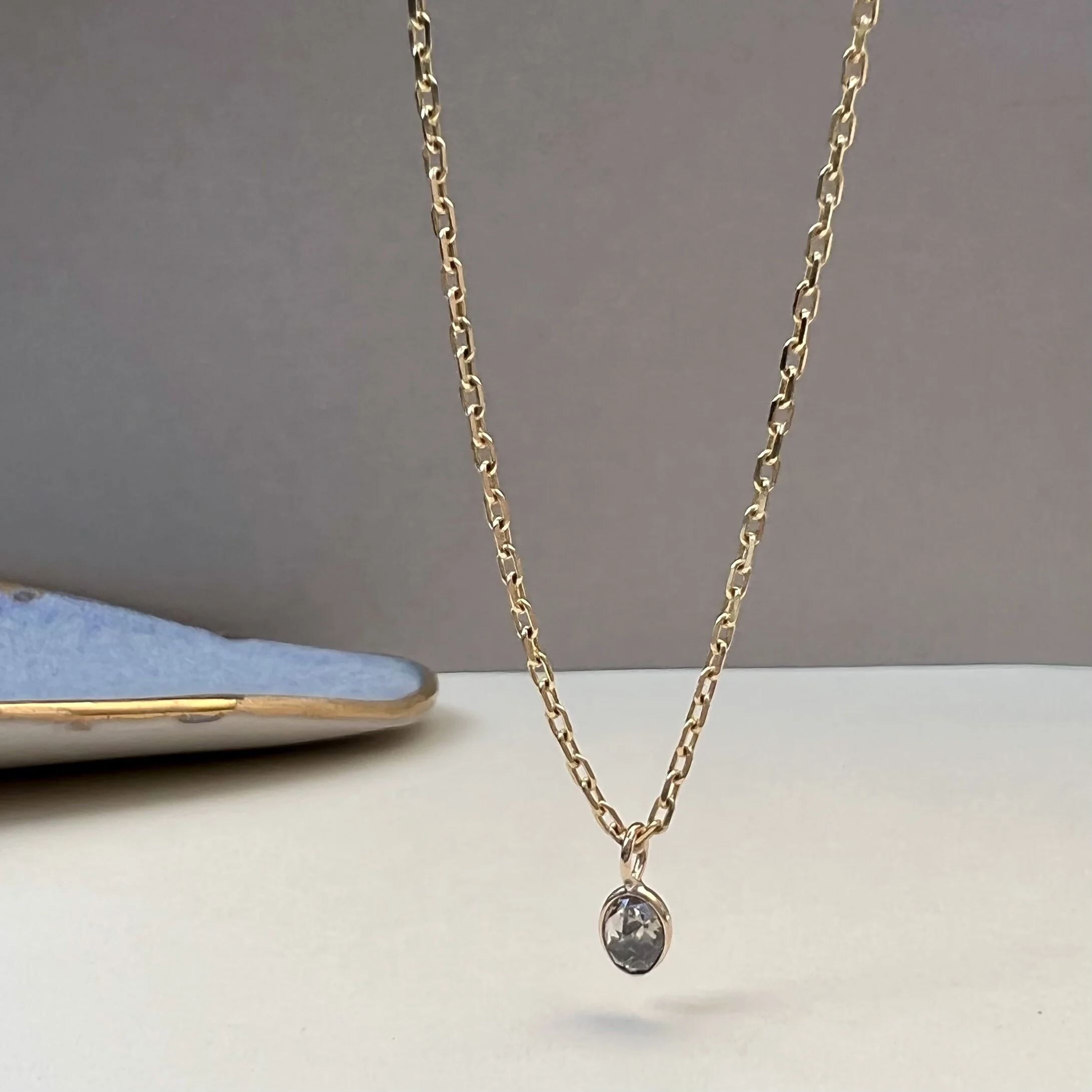 EF3D3915-A034-4B9E-9693-5487BA5E1CDA