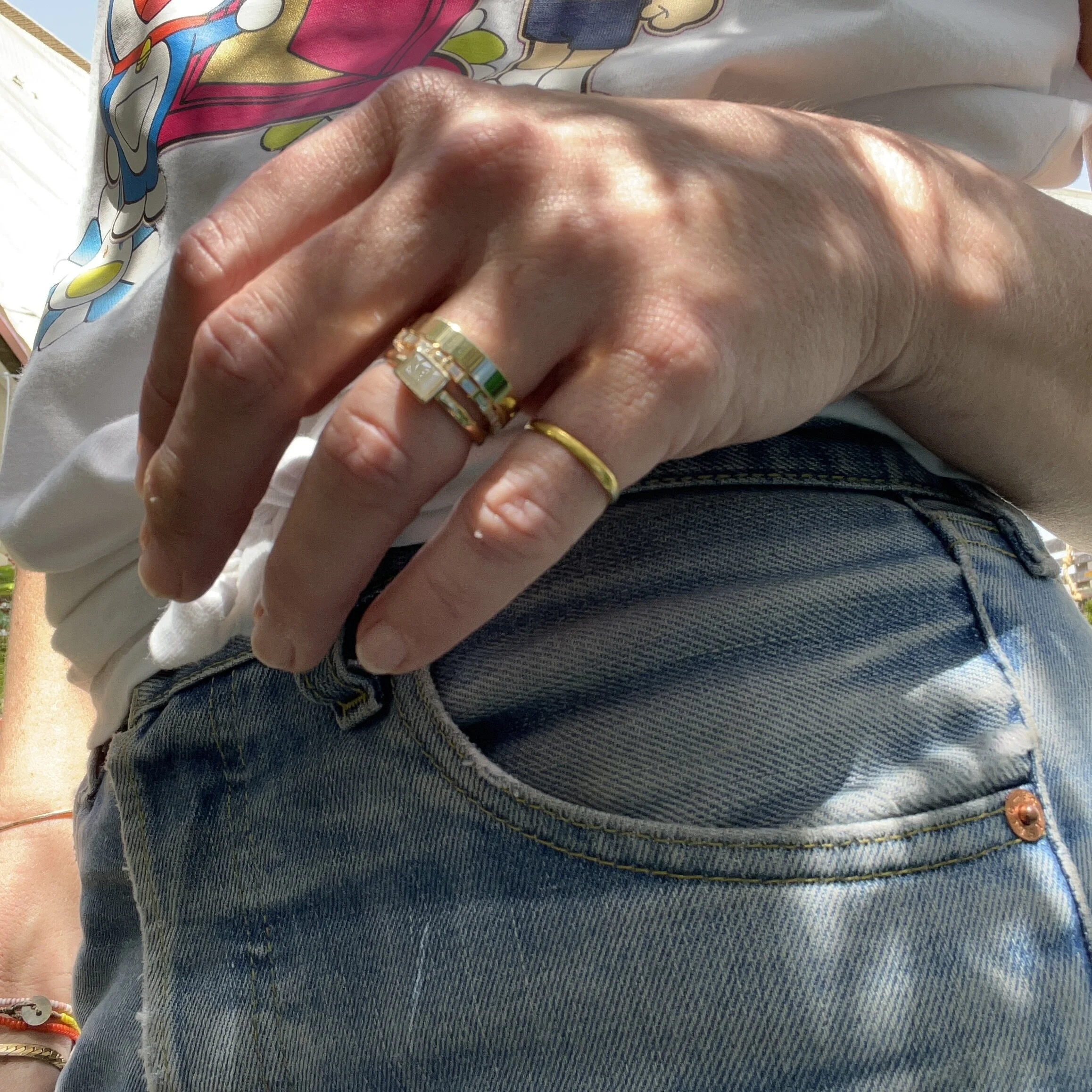 30978489-0903-4C05-AE65-3E912472FF6C