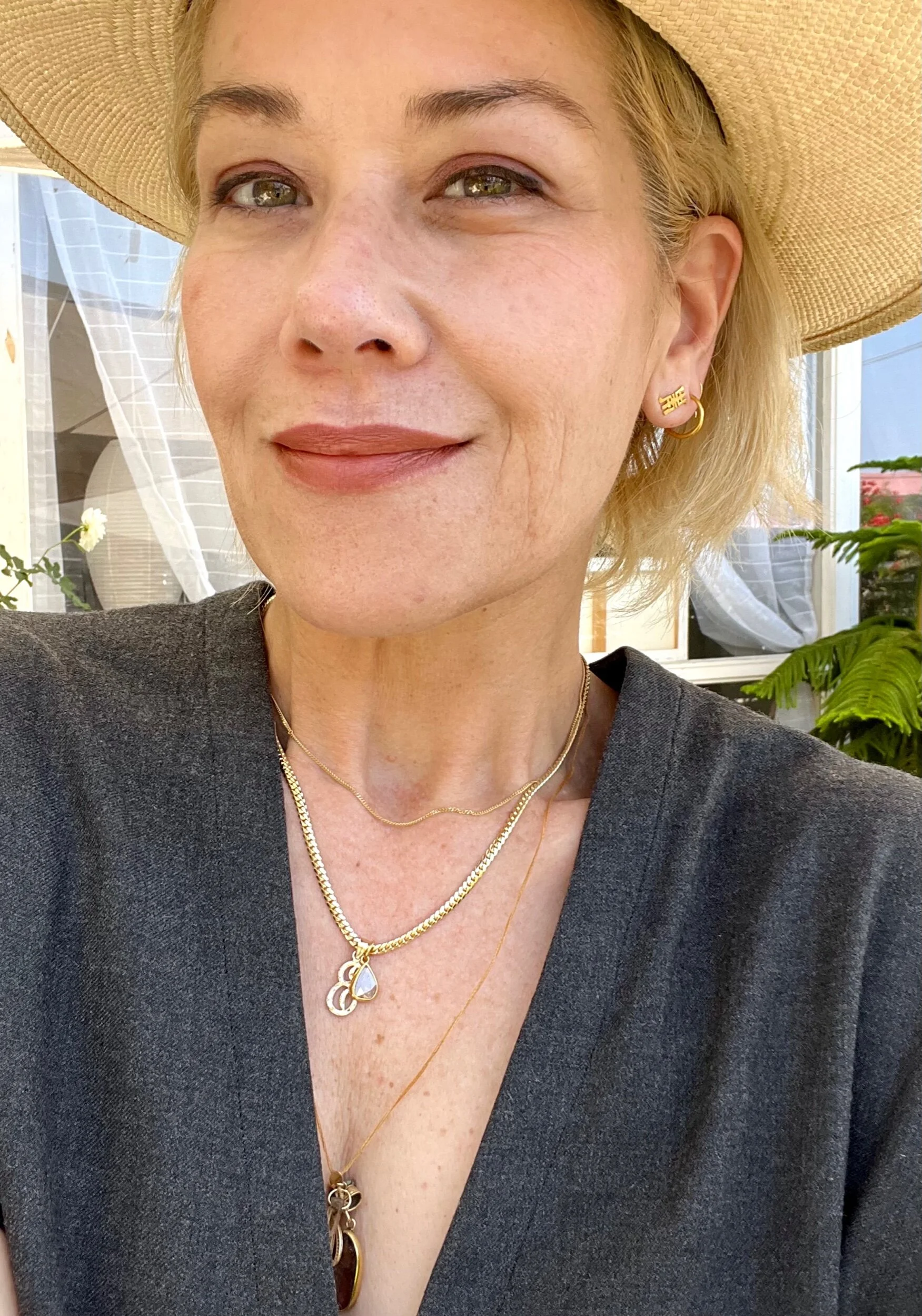 E477C93B-B8DA-424C-8510-F03CA9F9A824