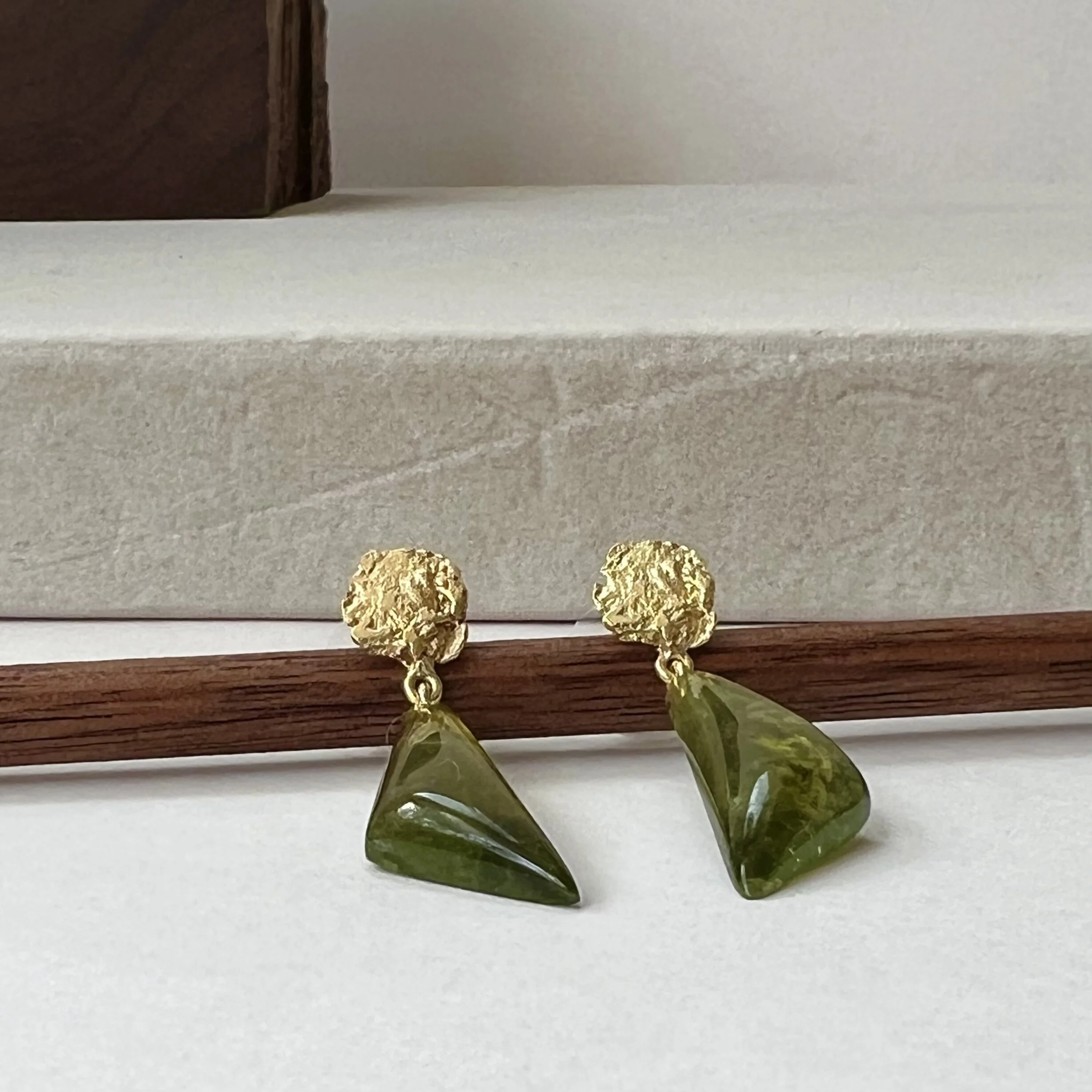 99CAD6D3-5282-4C00-A459-5255B8D62D0D