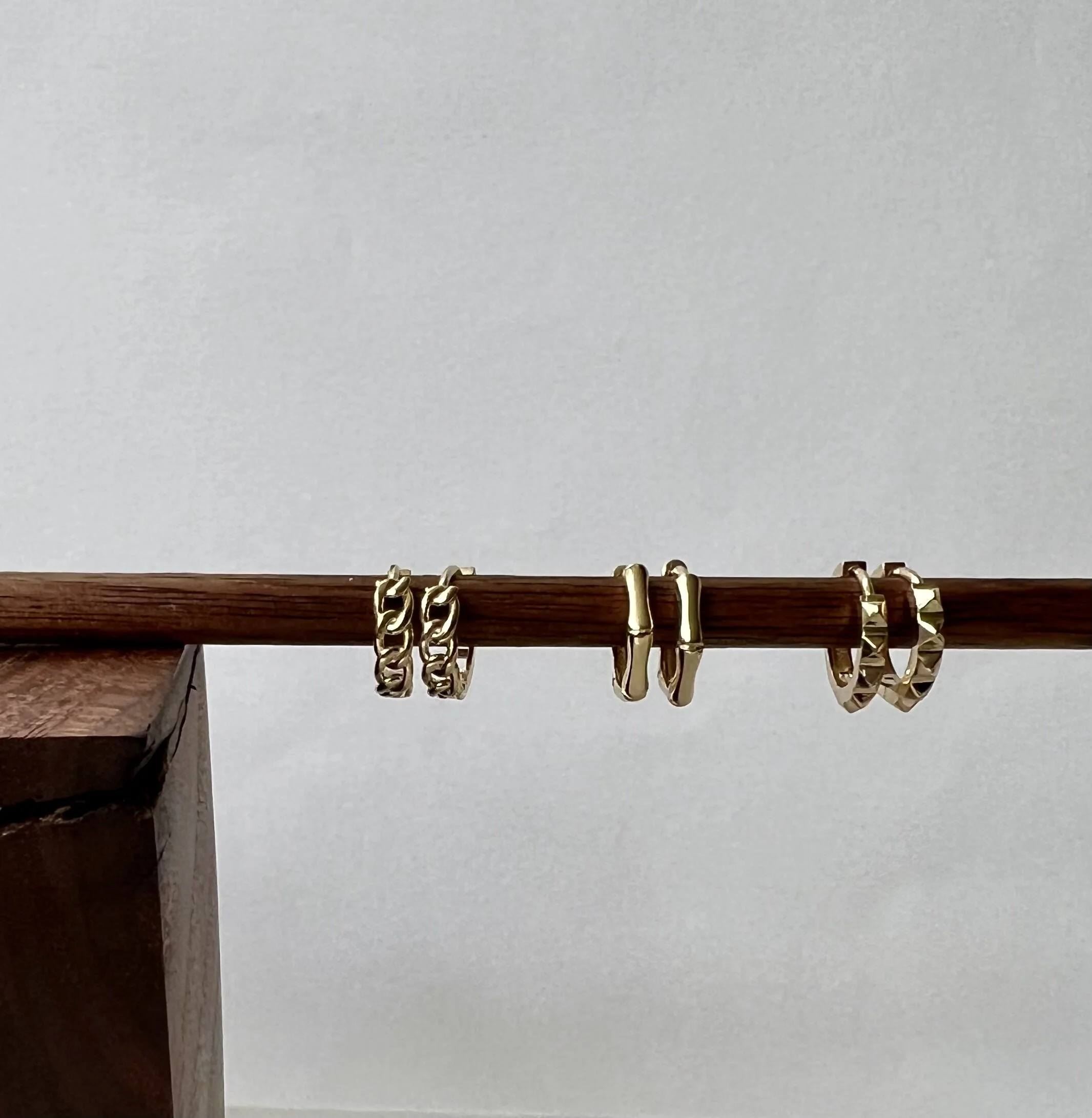 2F877B87-F0D3-4F56-8305-3A2E8E336AD5