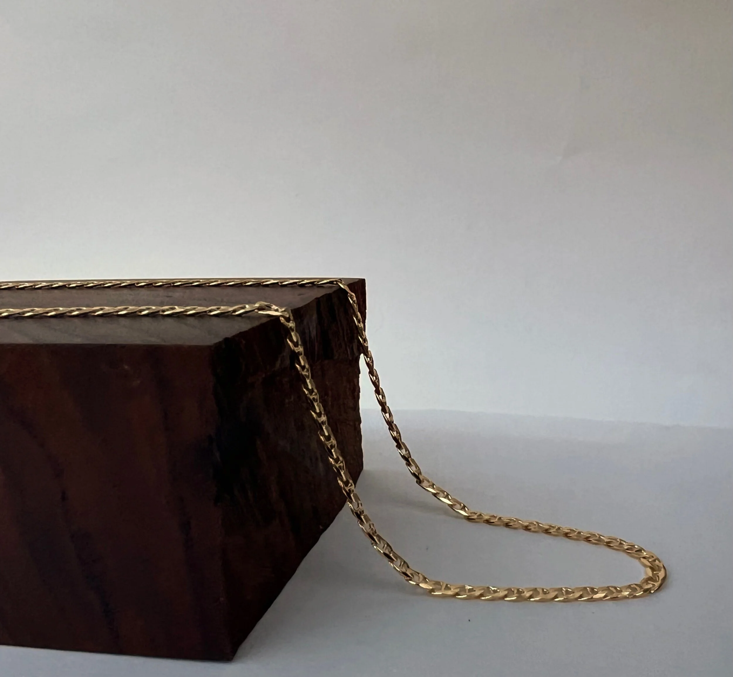 D499DDFF-11D6-48BE-8344-E91282C382D5