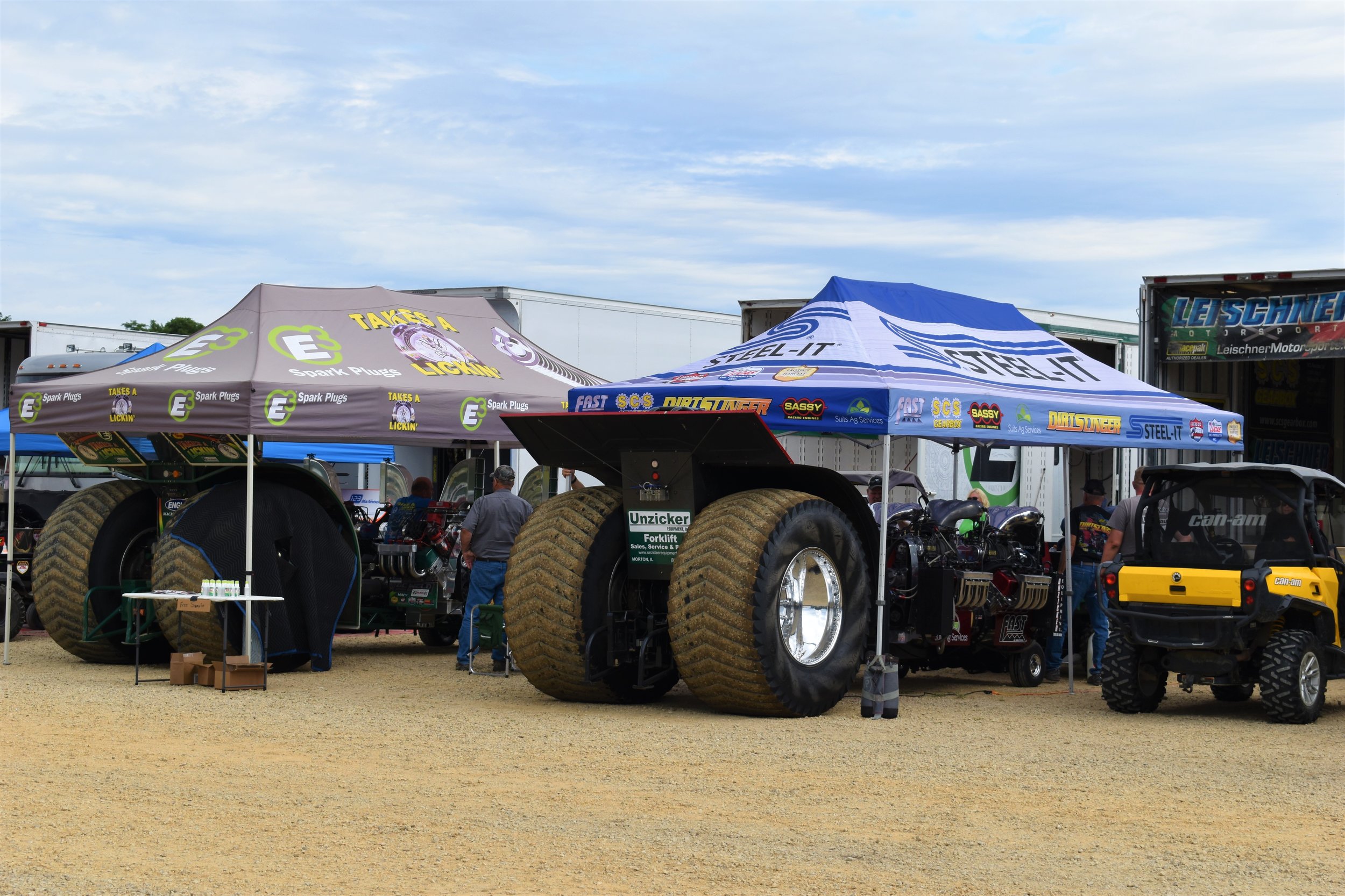 Tractors-5.jpg