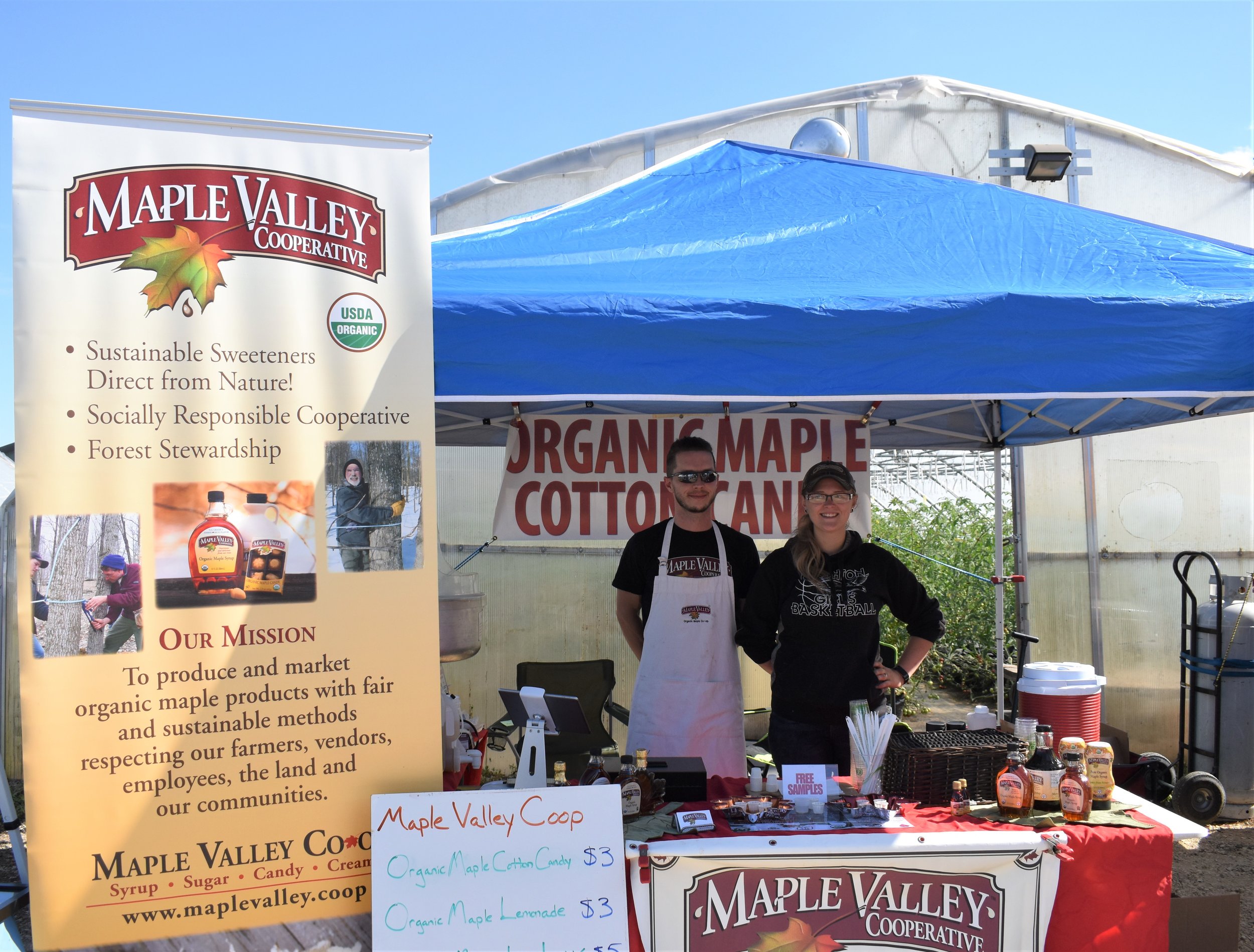  Justin and Lori Cain of Maple Valley Cooperative 