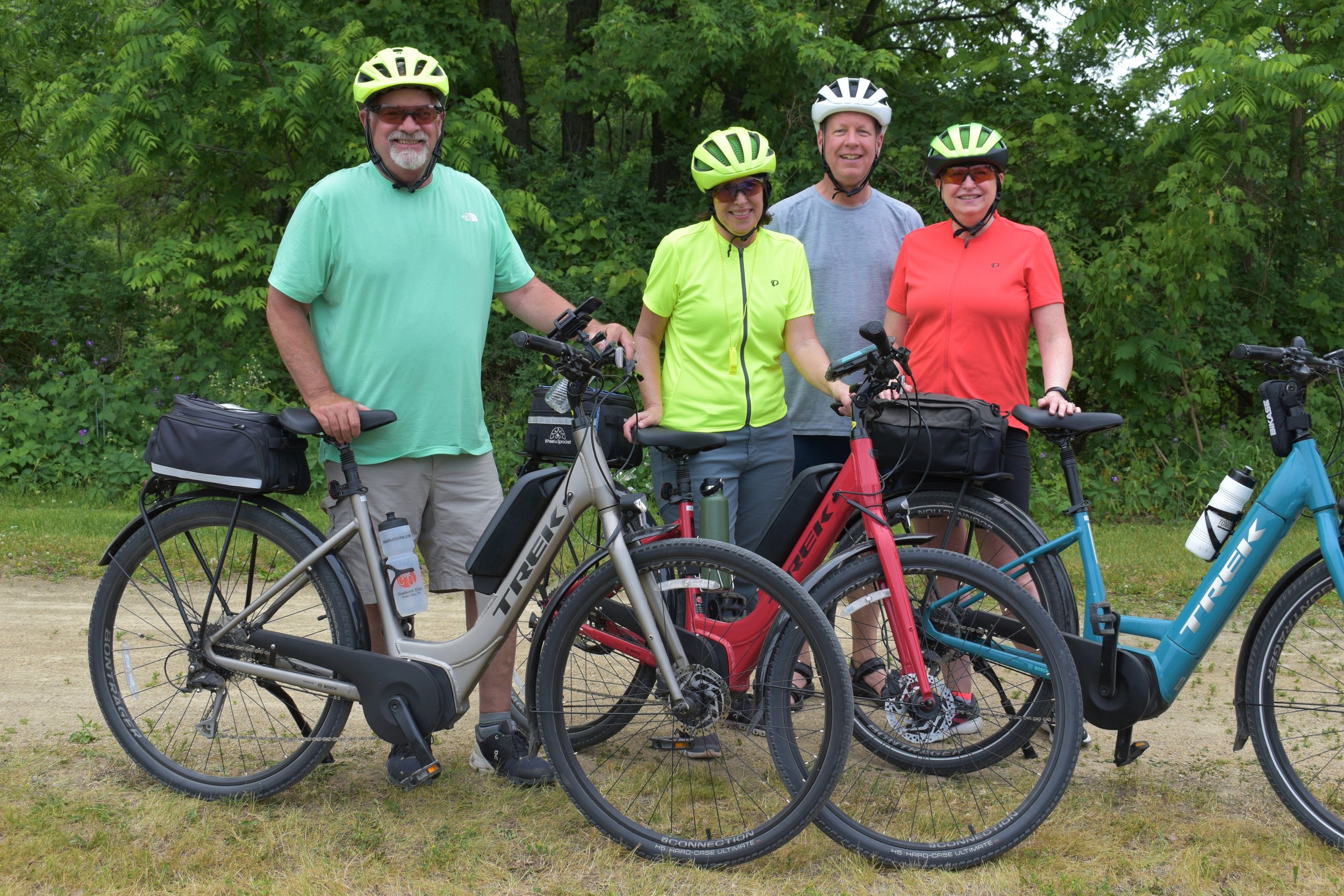  L to R: Dan and Tracey Suehring of Green Bay, Dave and Jenny Provancher of the Milwaukee area. 